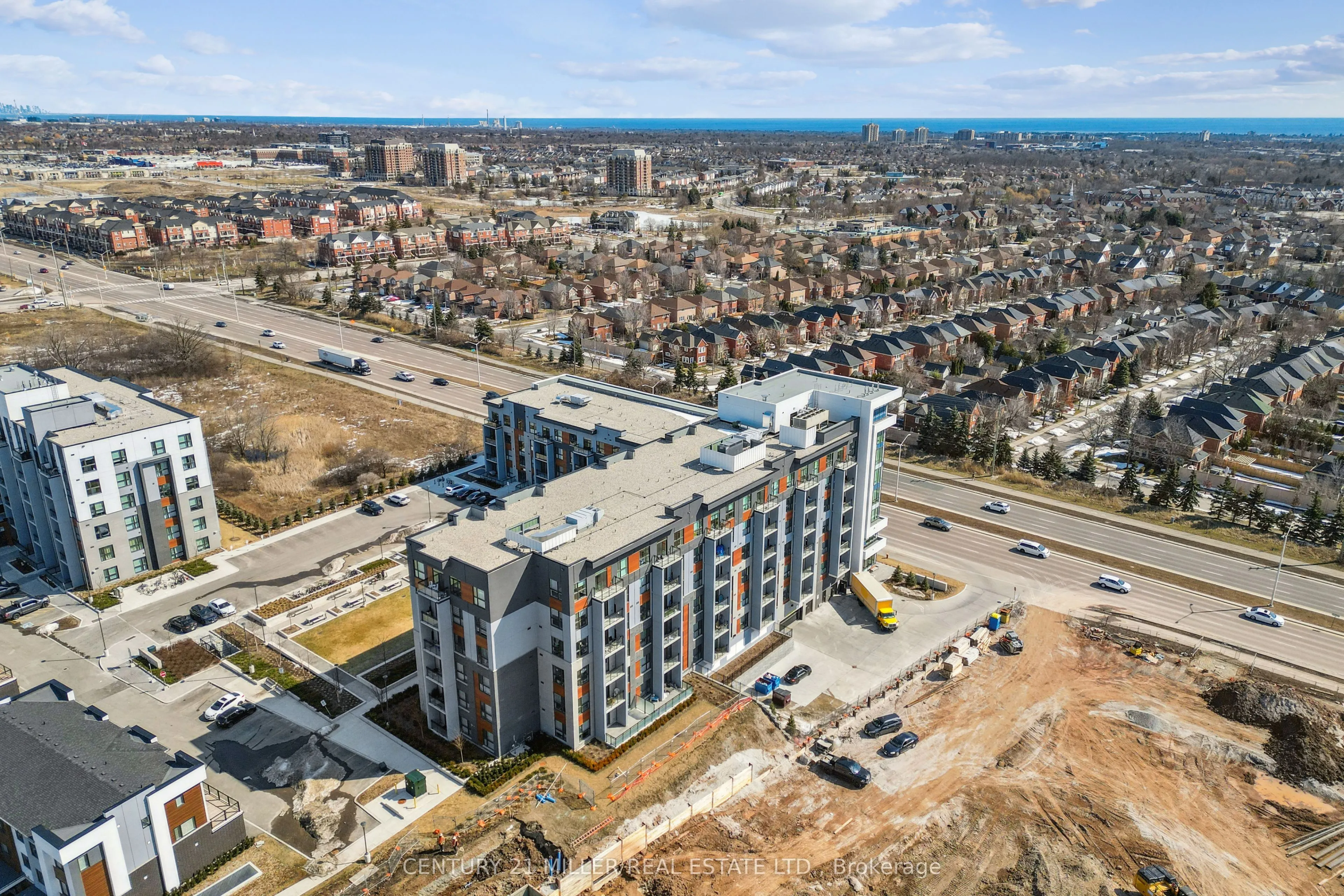 95 Dundas Street W, #115