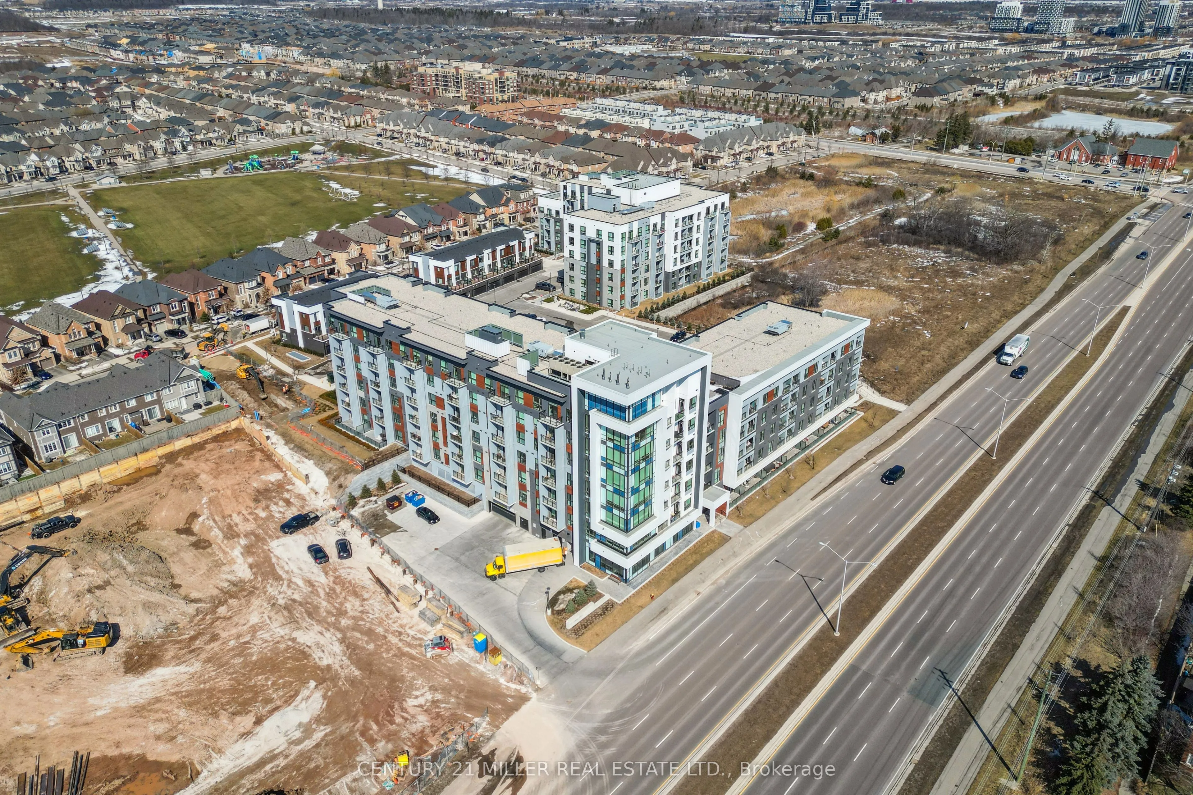 95 Dundas Street W, #115