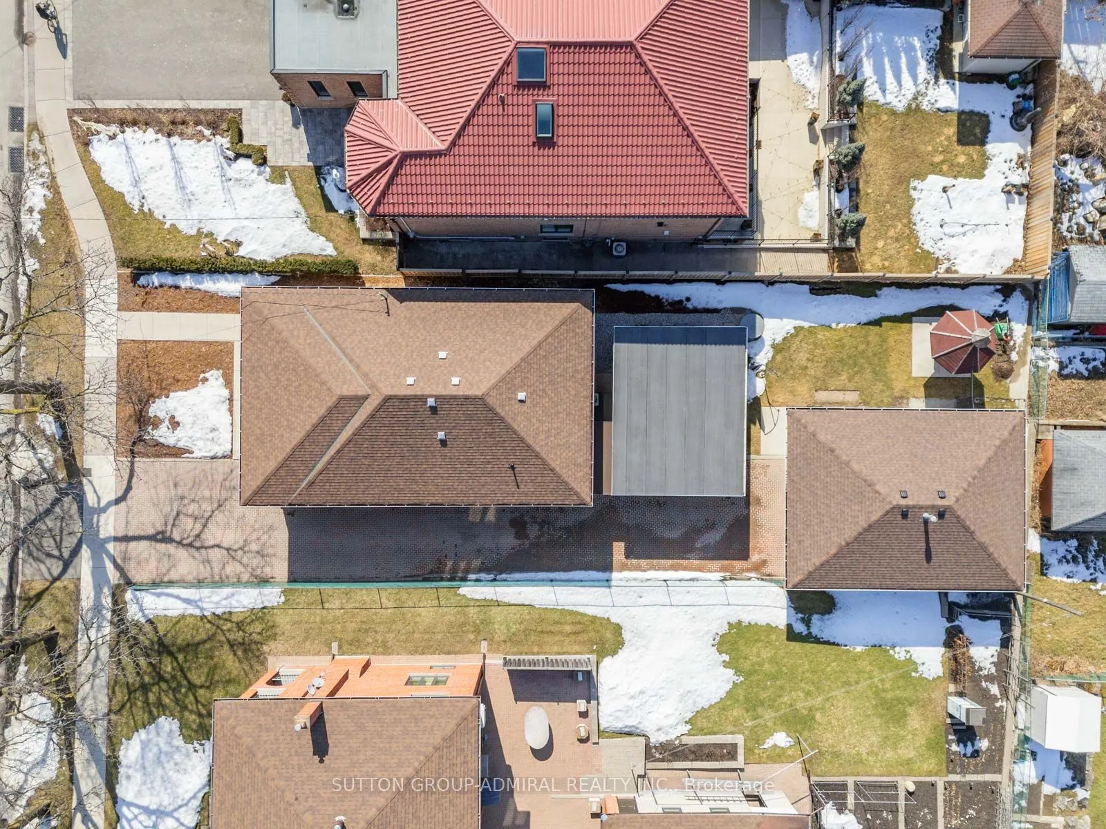 16 Blue Springs Road