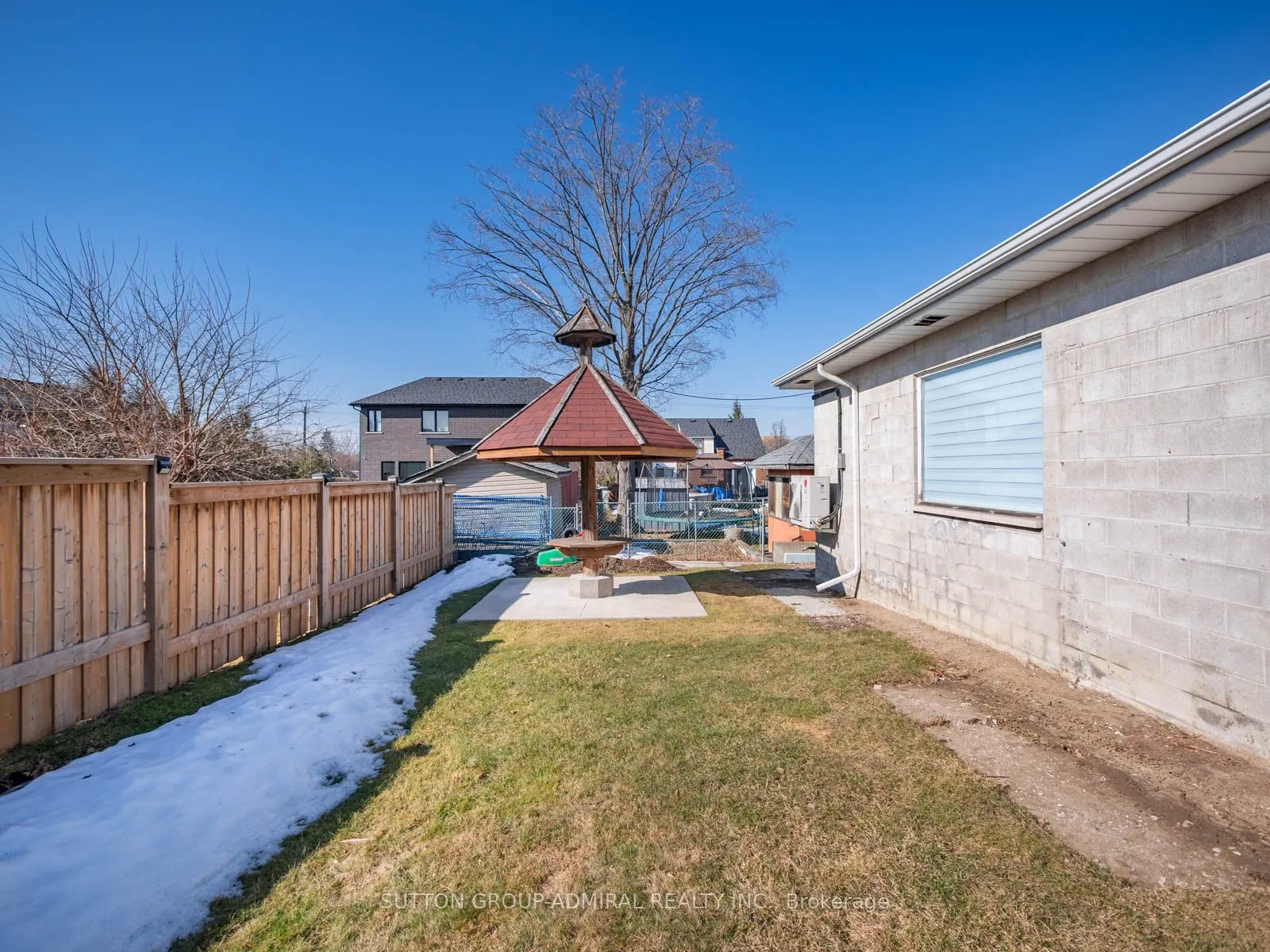 16 Blue Springs Road