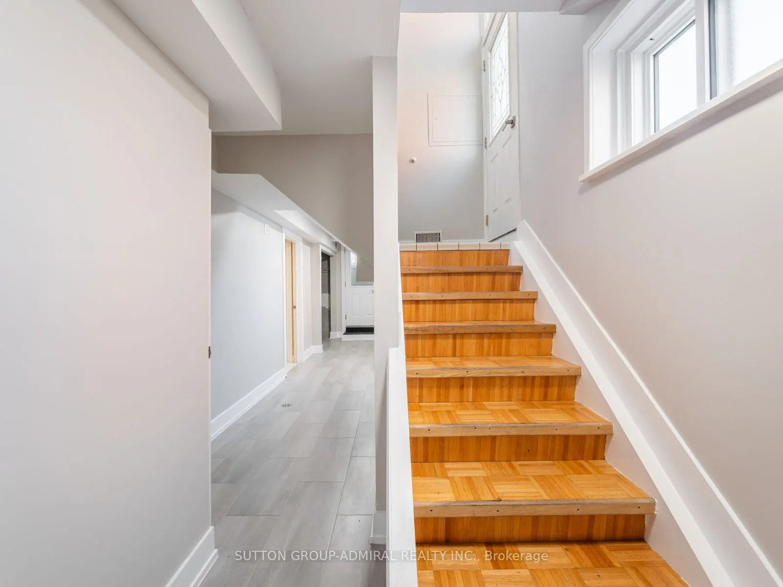 16 Blue Springs Road