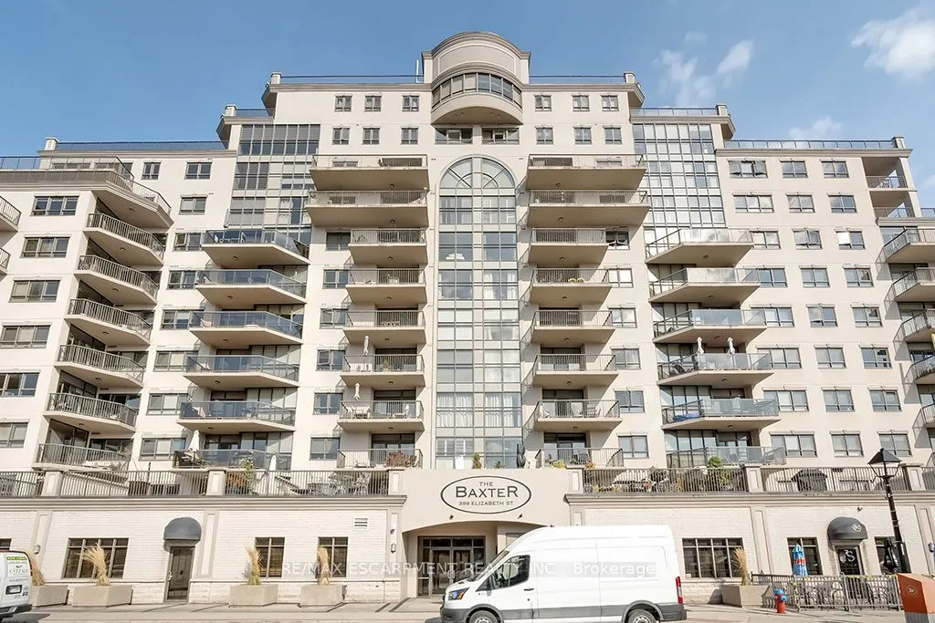 399 Elizabeth Street, #411
