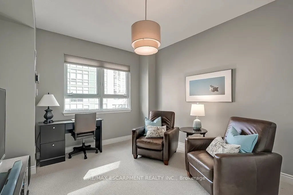 399 Elizabeth Street, #411