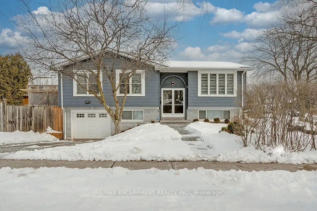 693 Inverary Road