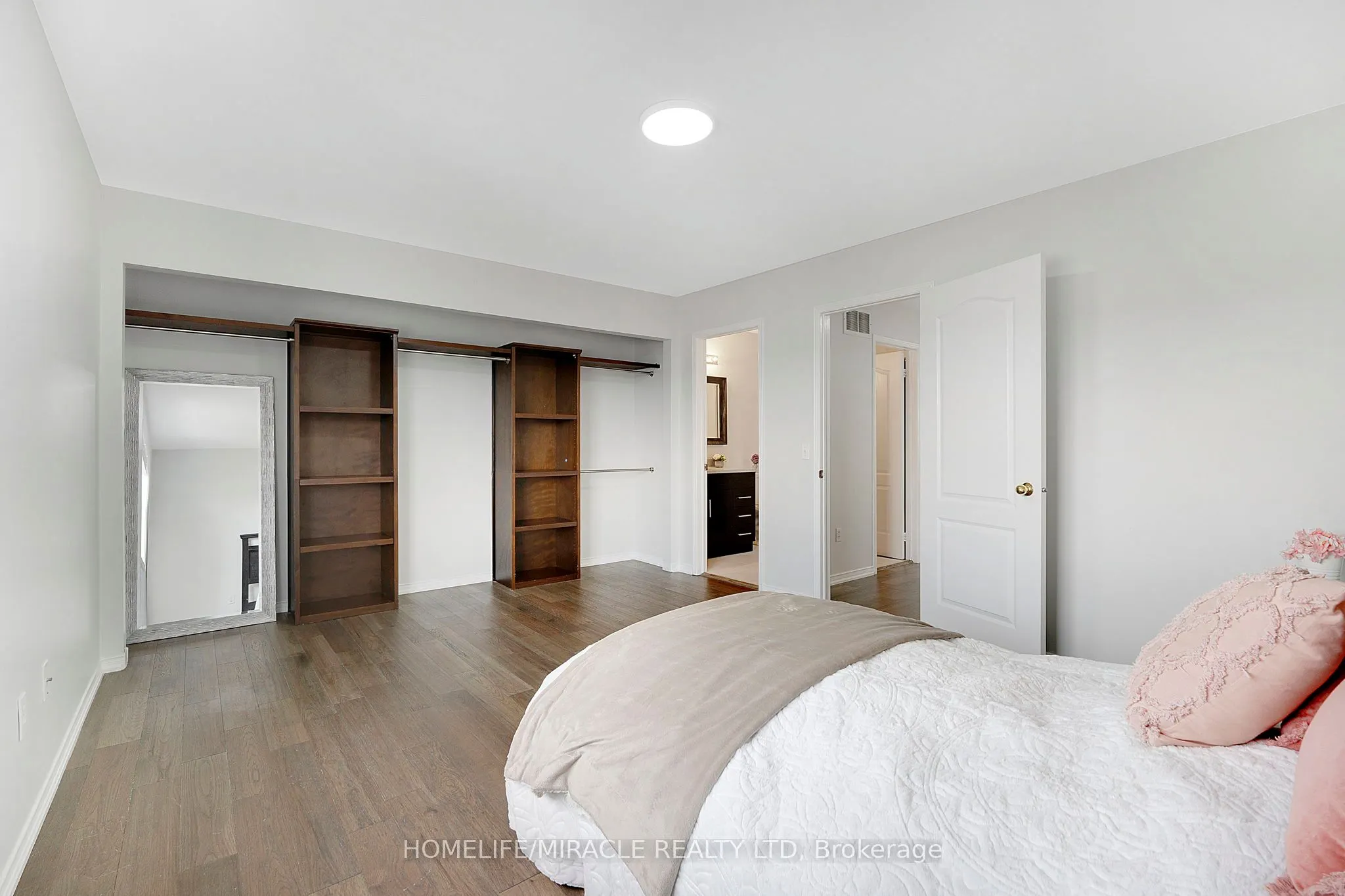 7284 Bellshire Gate, #29