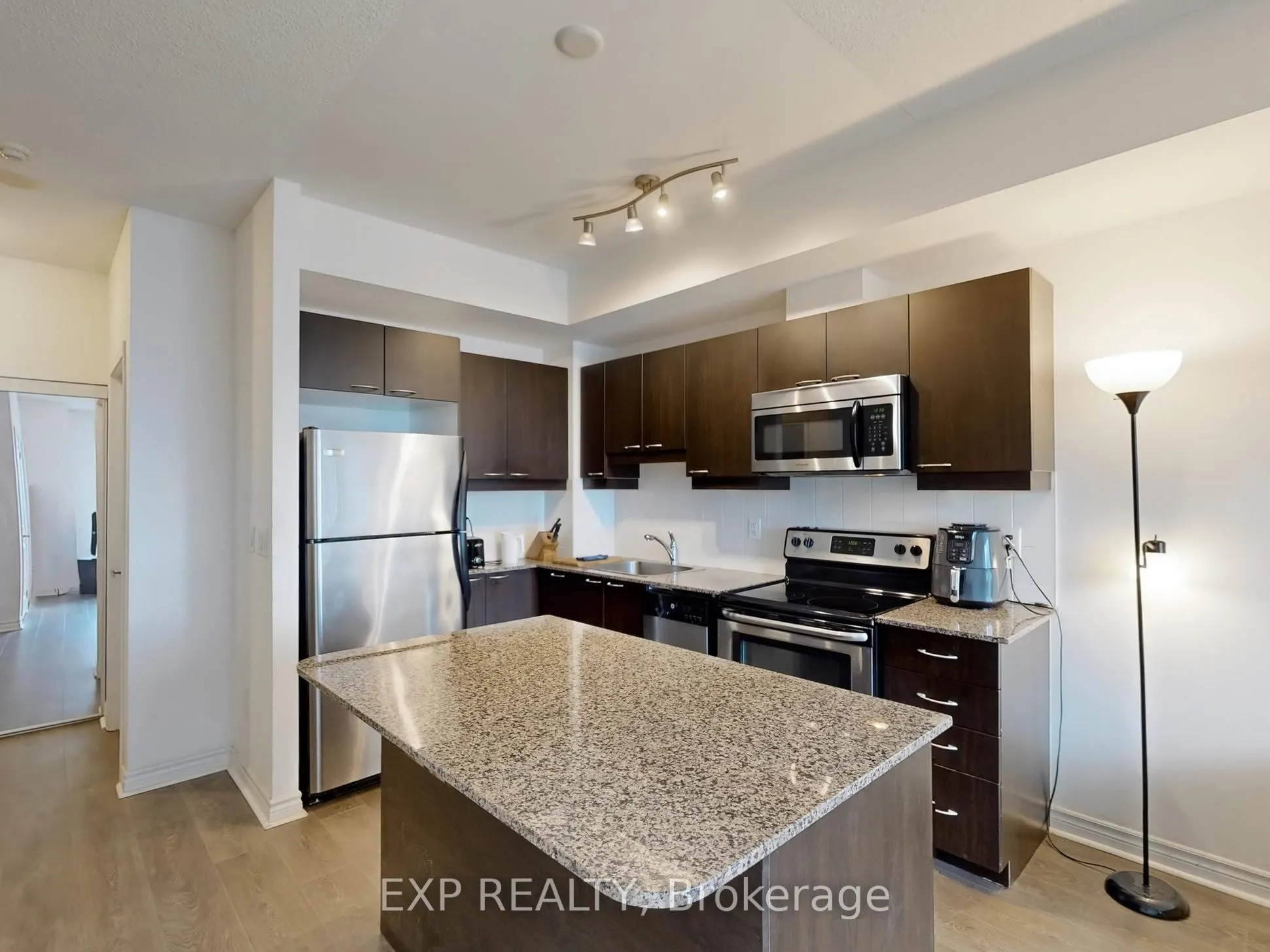 385 Prince Of Wales Drive, #2207