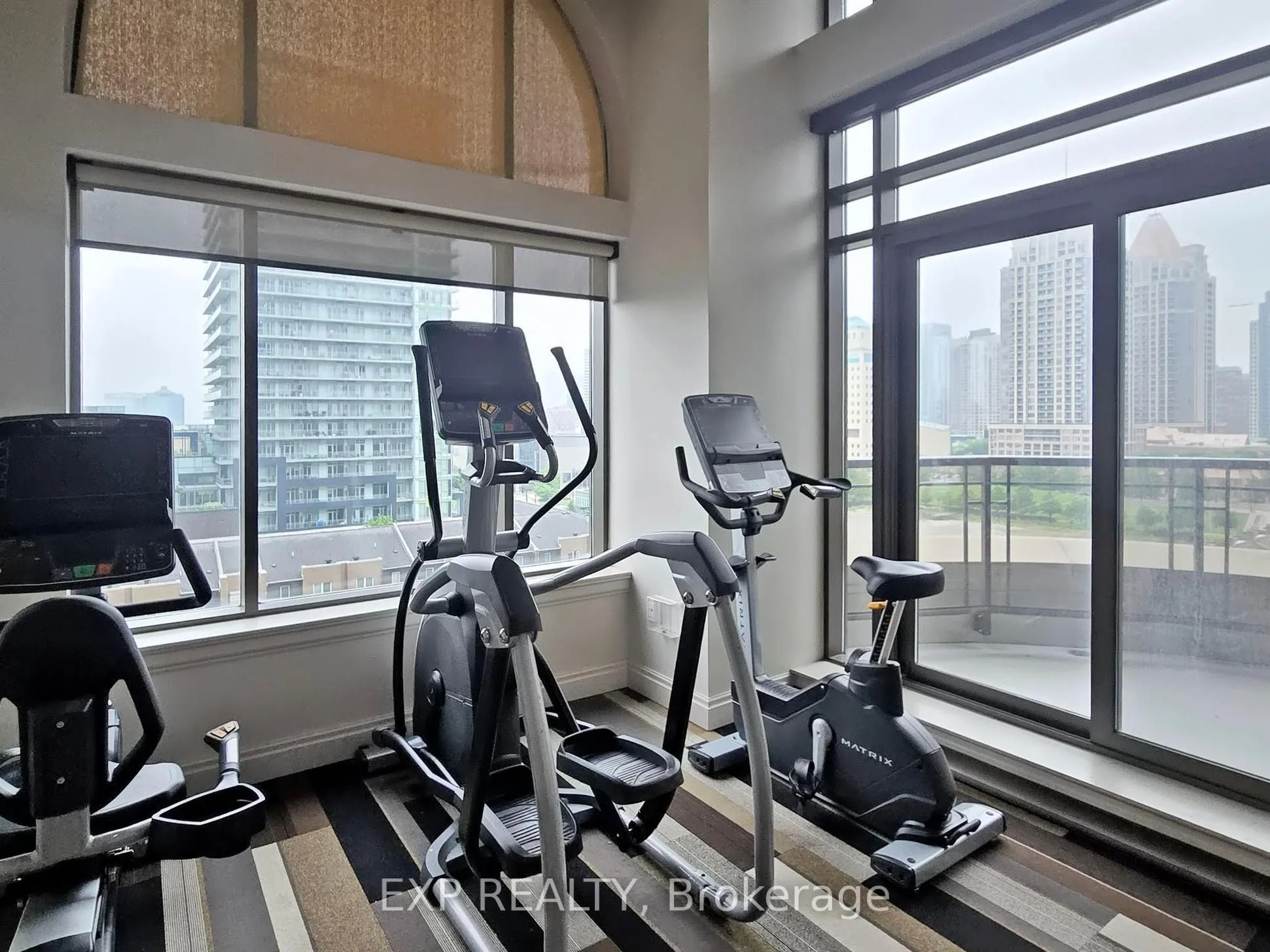 385 Prince Of Wales Drive, #2207