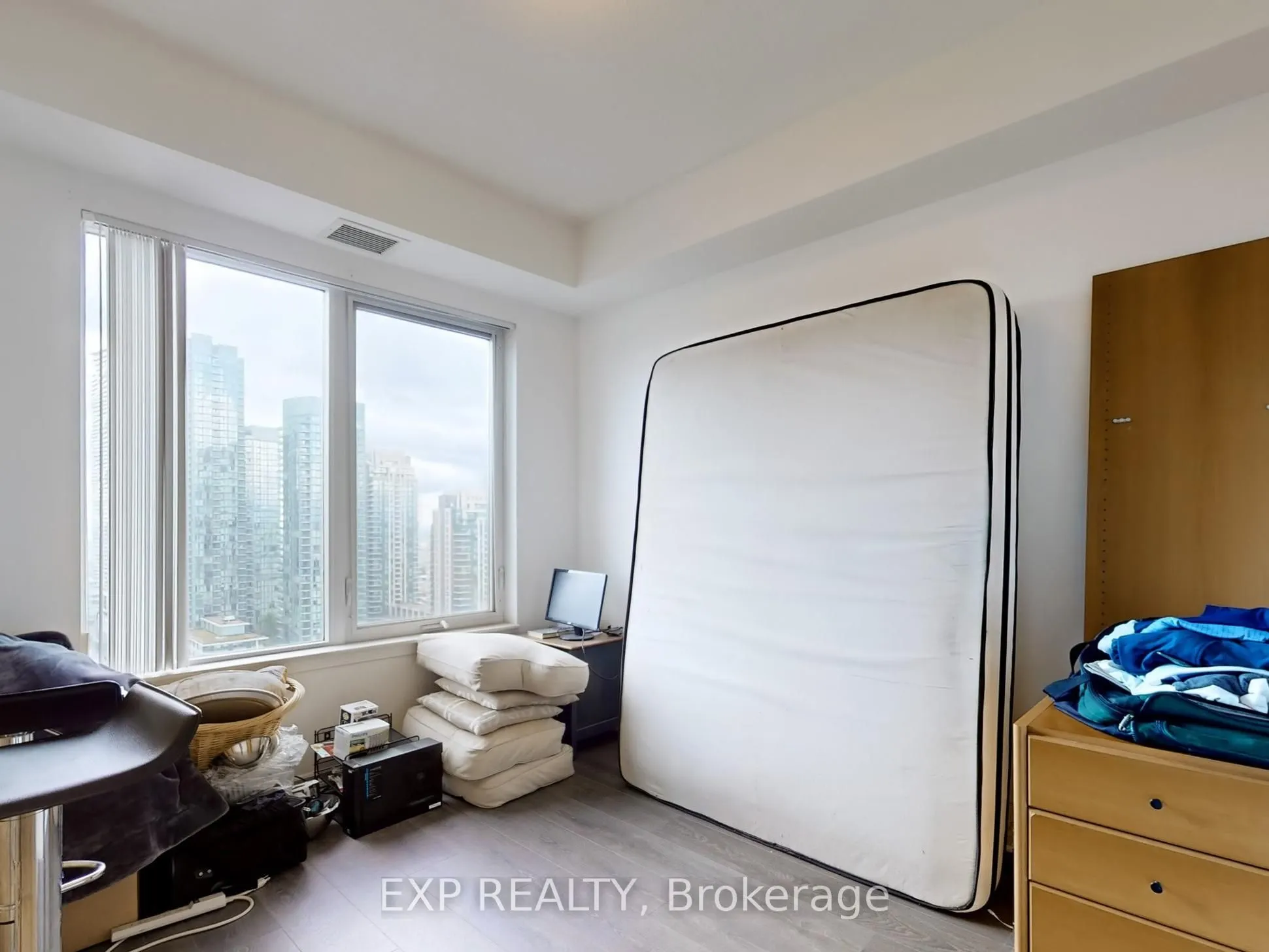 385 Prince Of Wales Drive, #2207