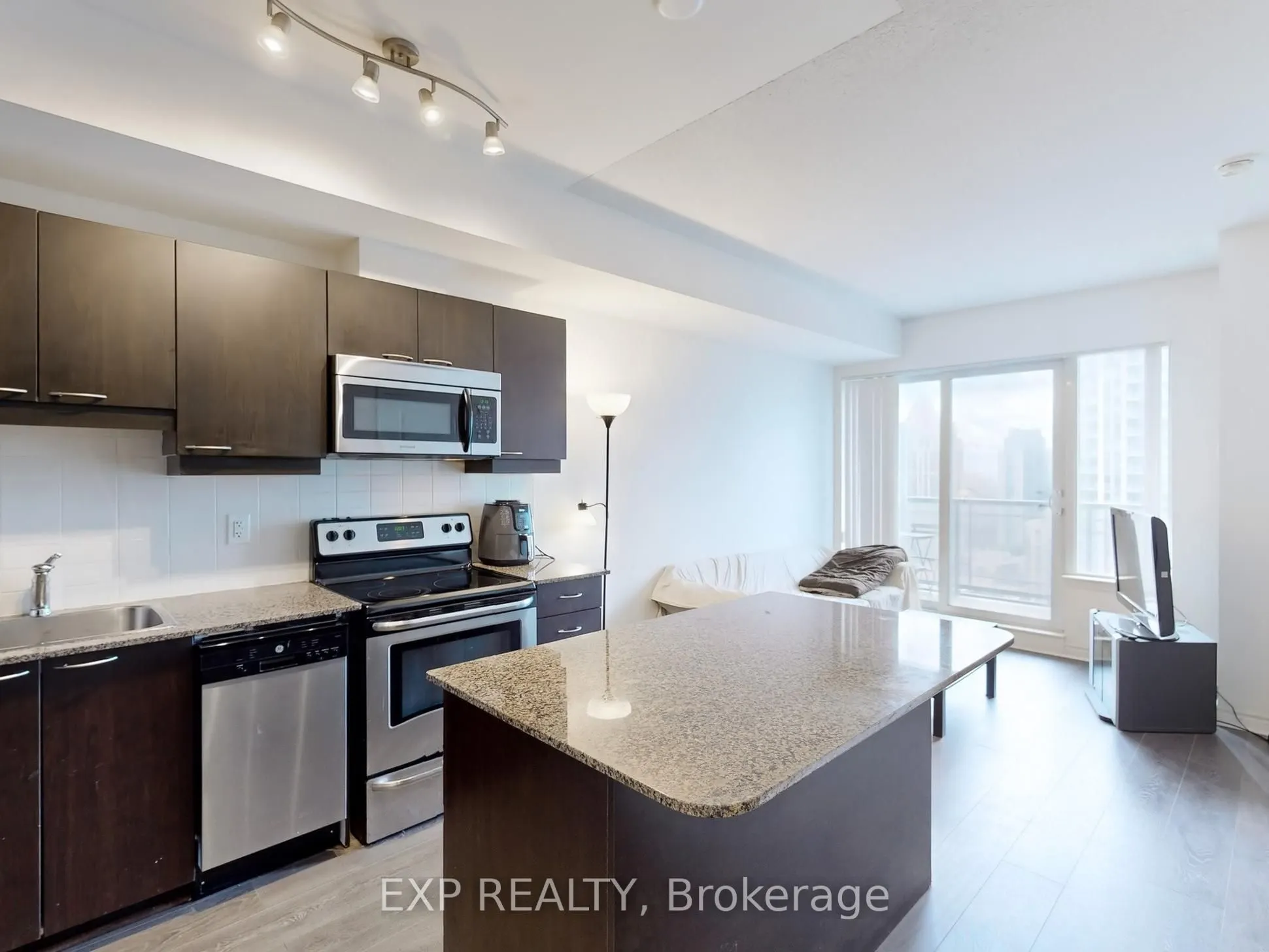 385 Prince Of Wales Drive, #2207