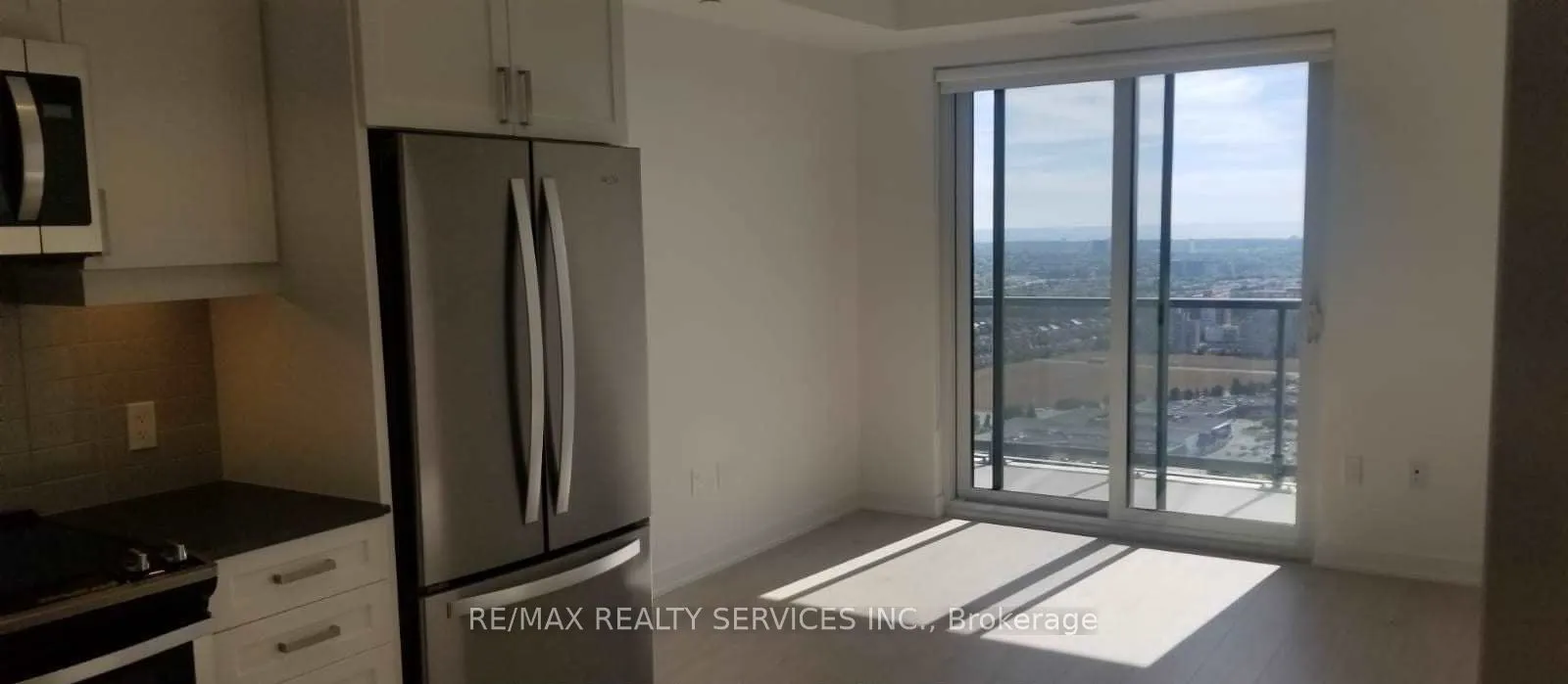 8 Nahani Way, #3318
