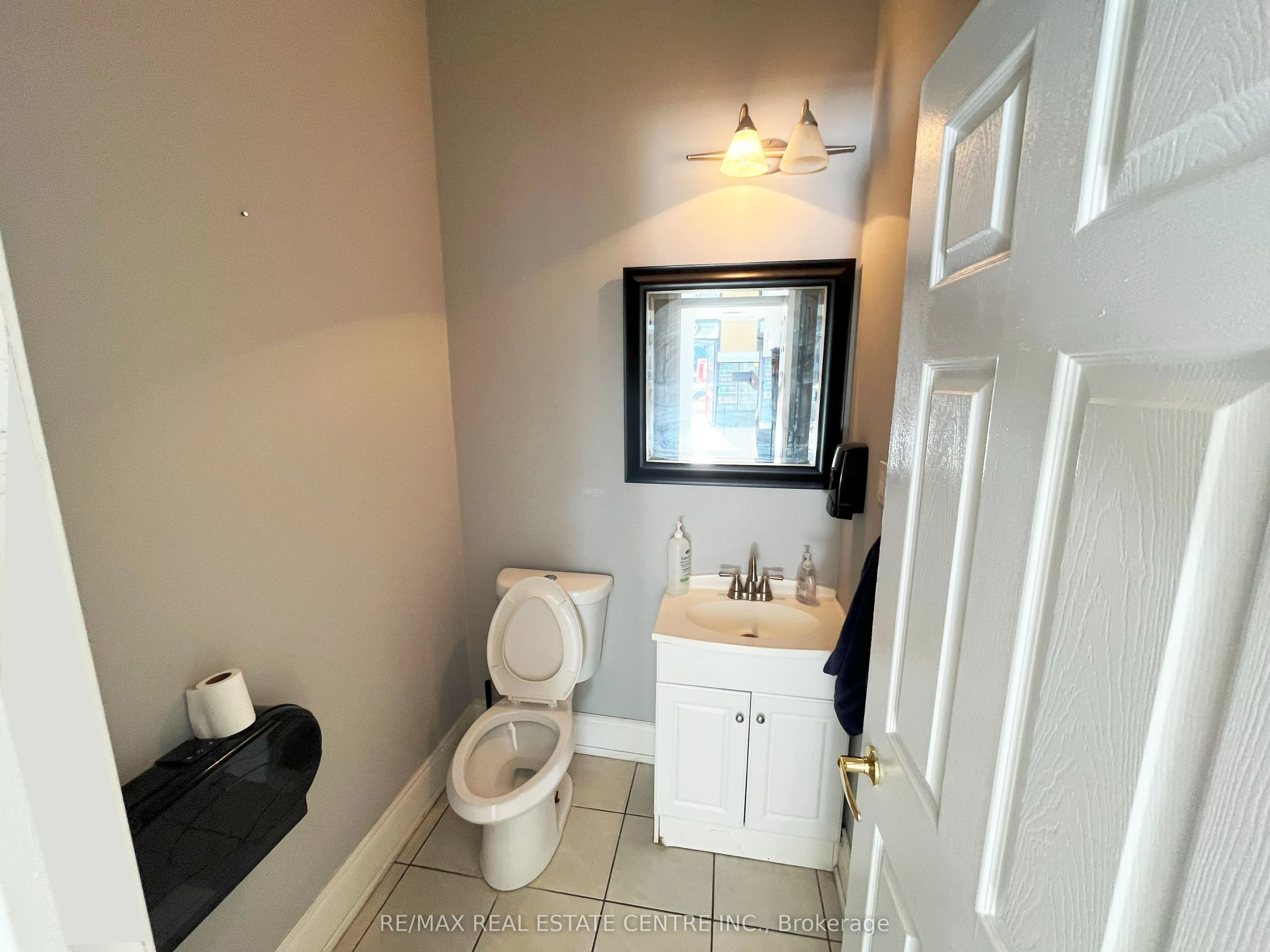 1455 Lakeshore Road, #9-10