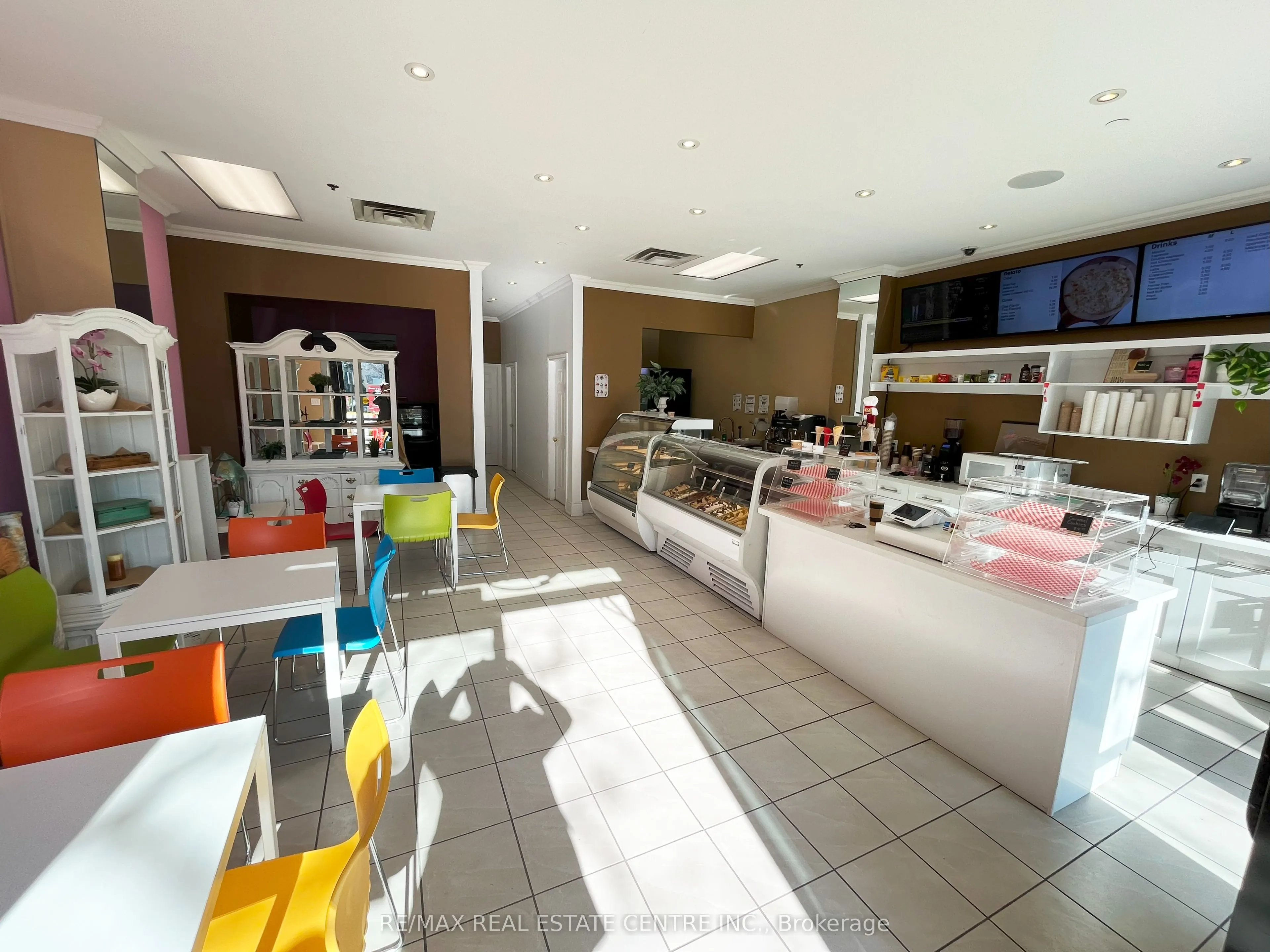 1455 Lakeshore Road, #9-10