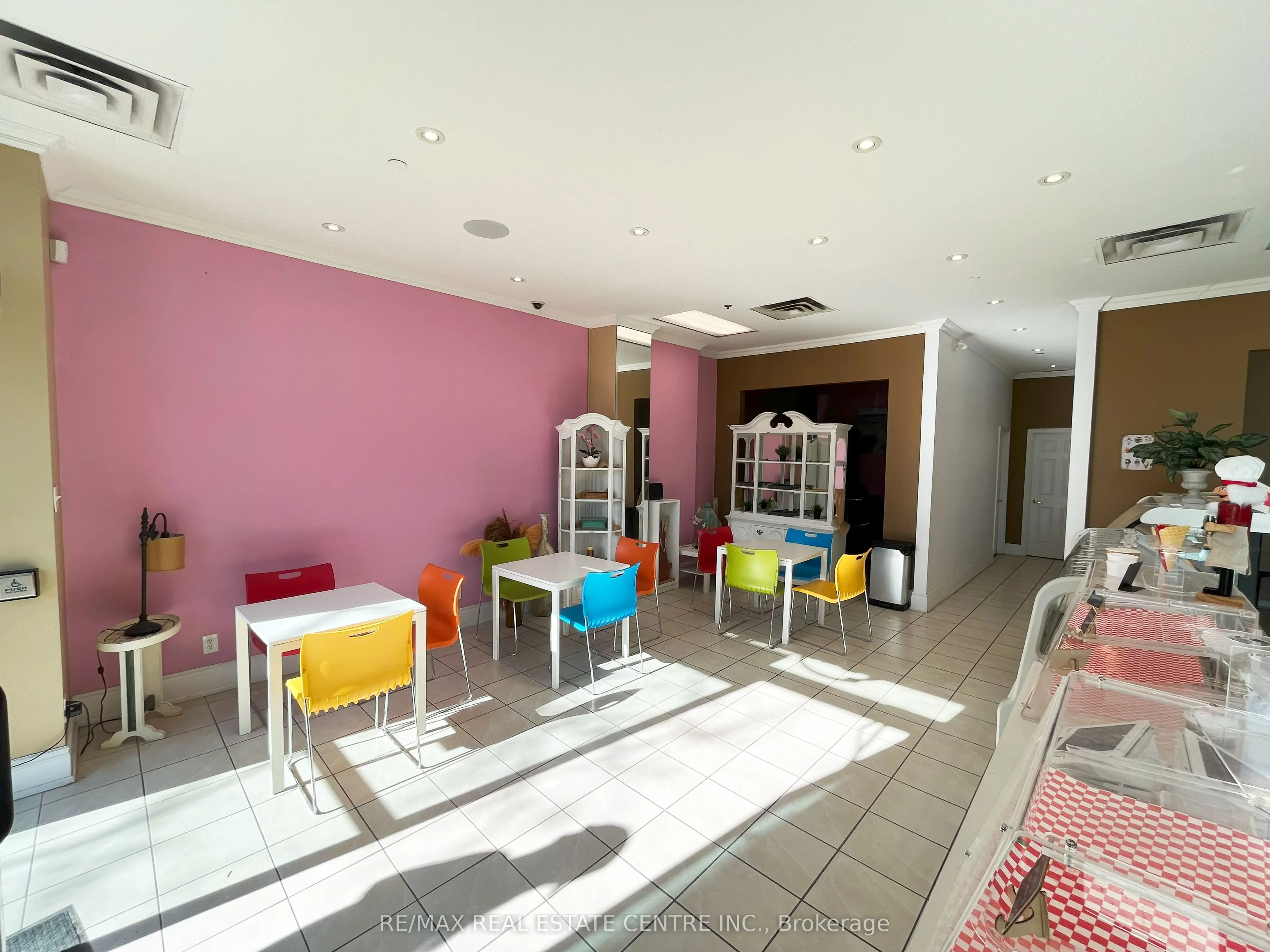 1455 Lakeshore Road, #9-10