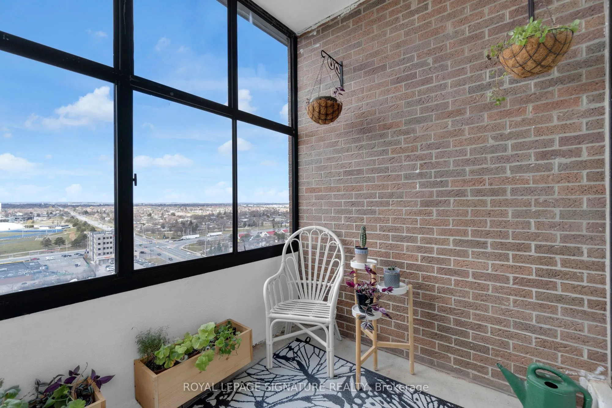 25 Kensington Road, #1908