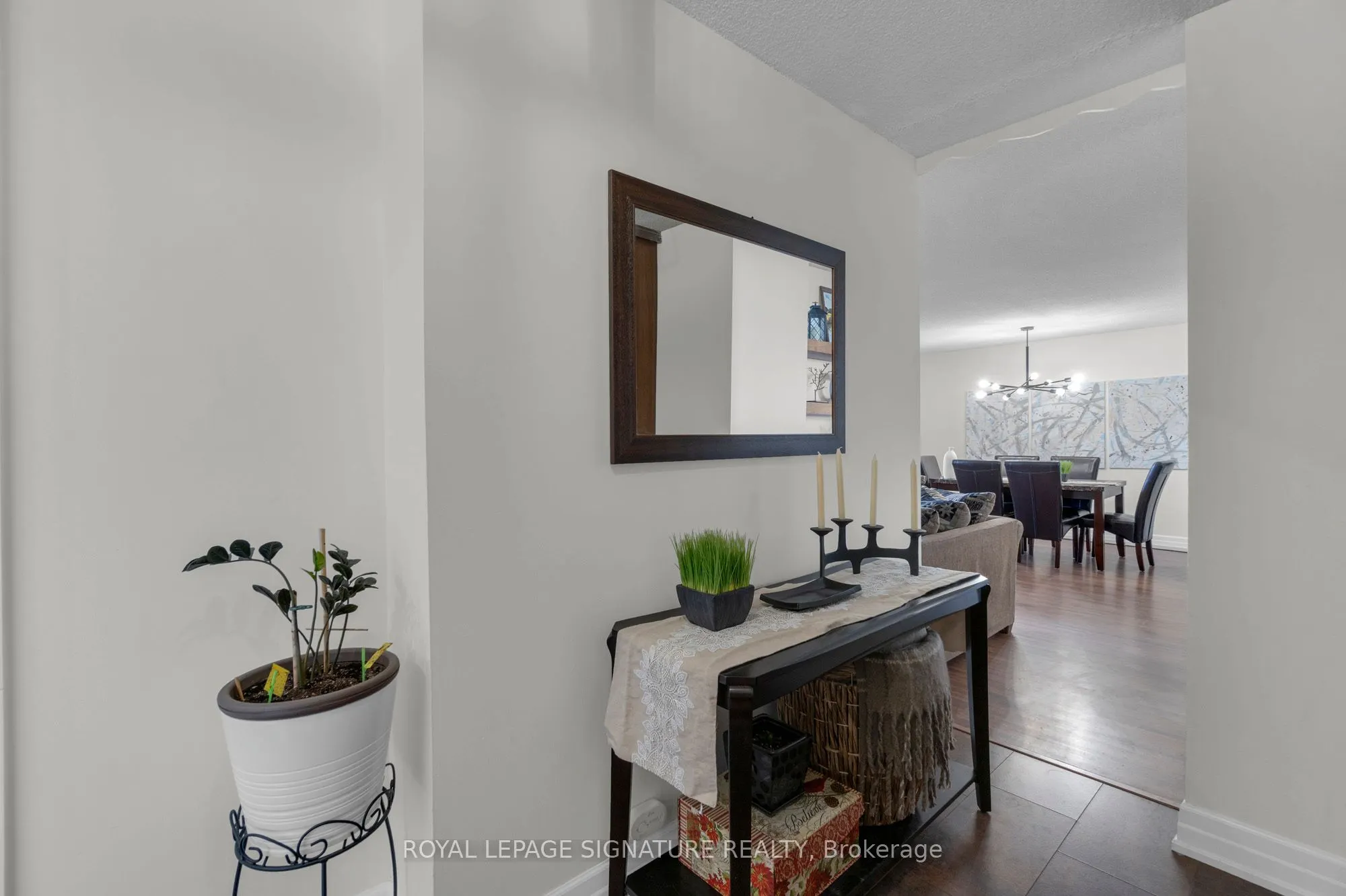 25 Kensington Road, #1908