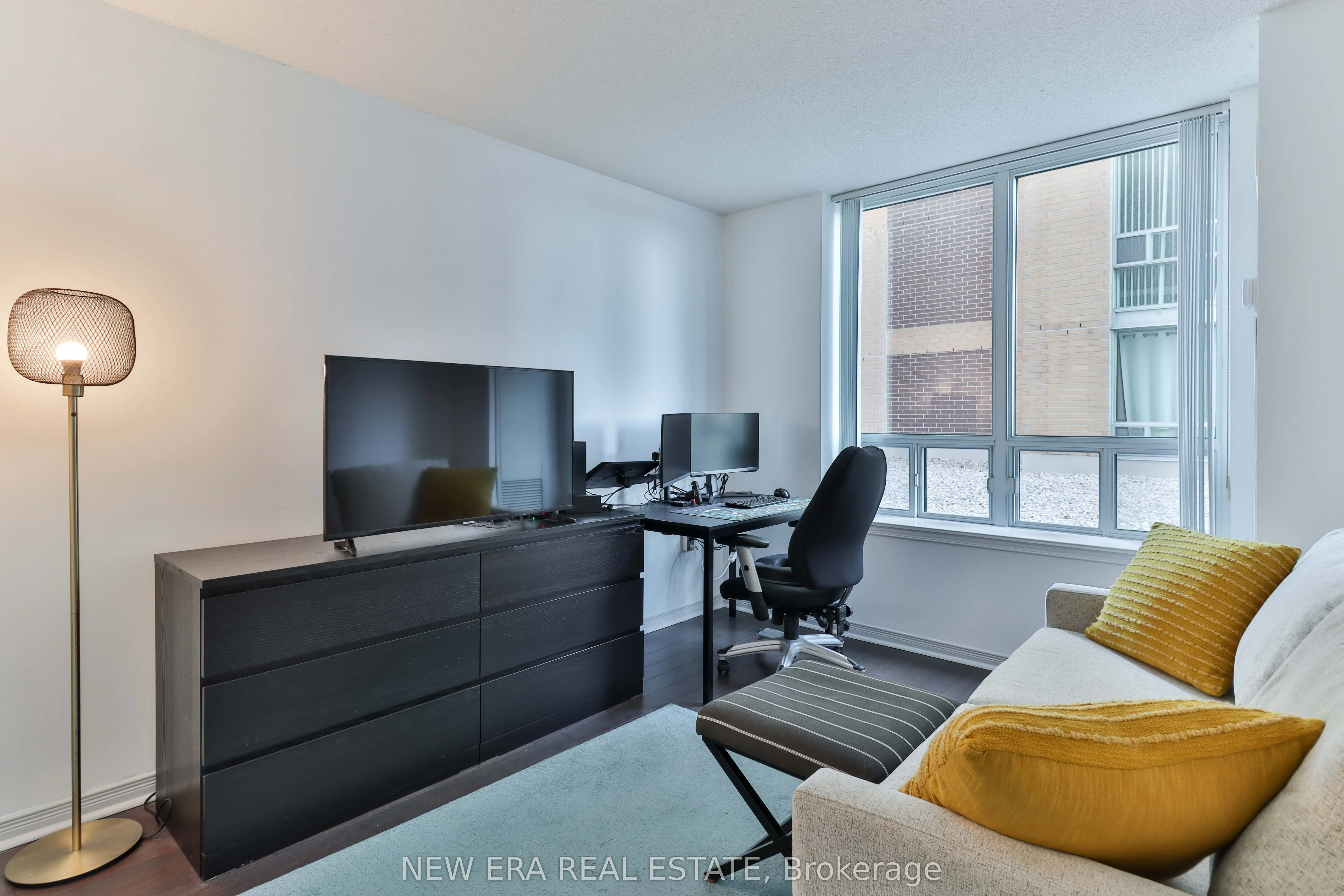 15 Michael Power Place, #203