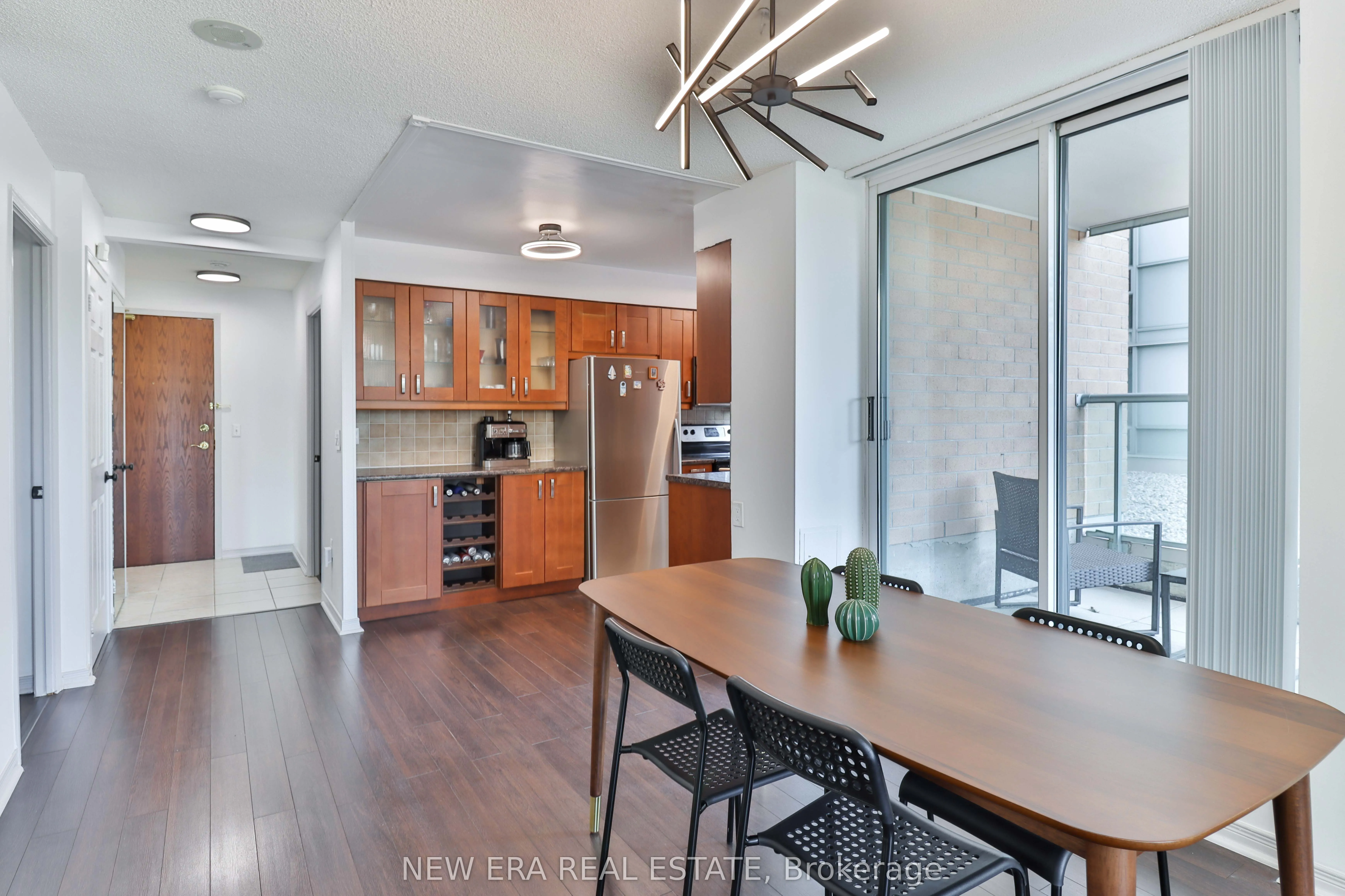 15 Michael Power Place, #203