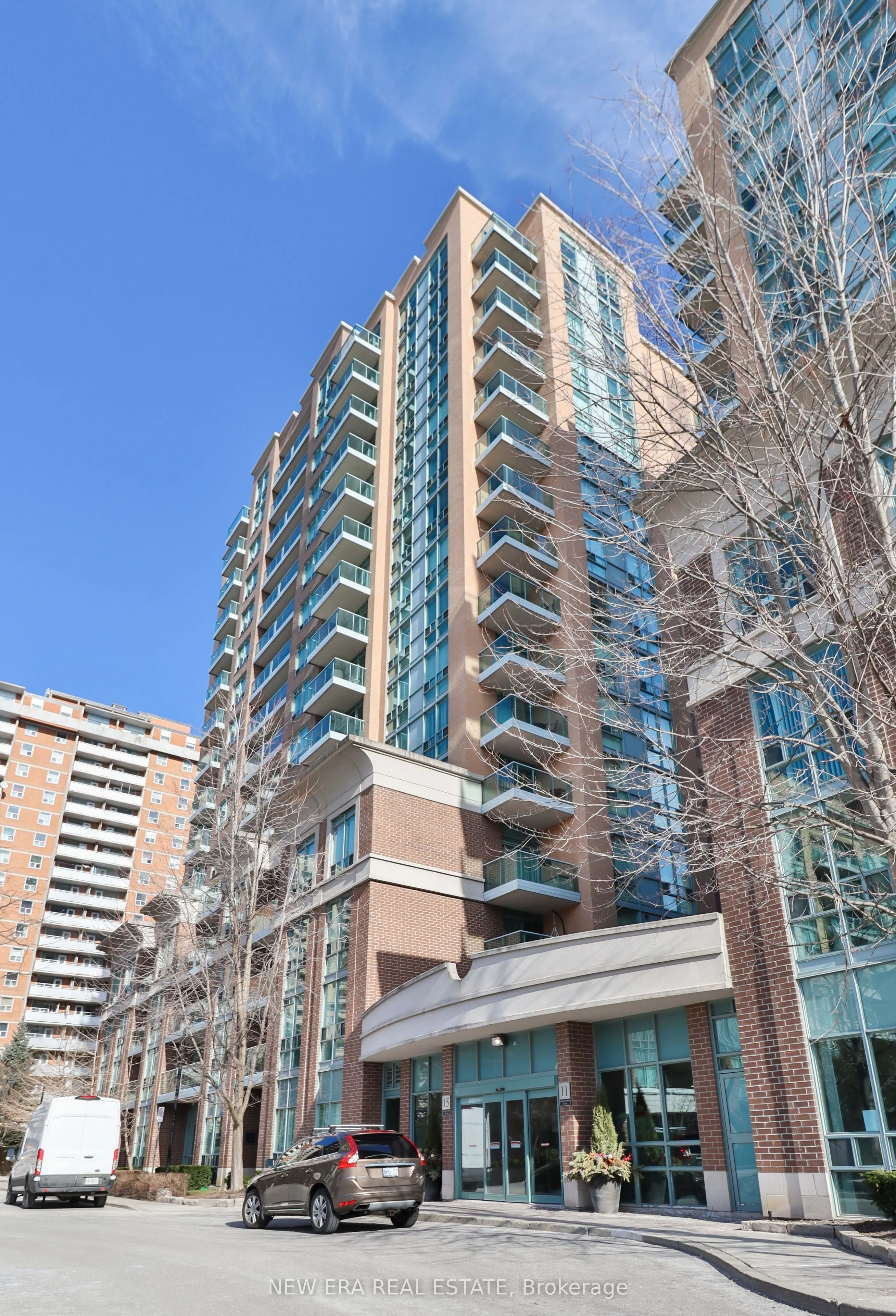 15 Michael Power Place, #203