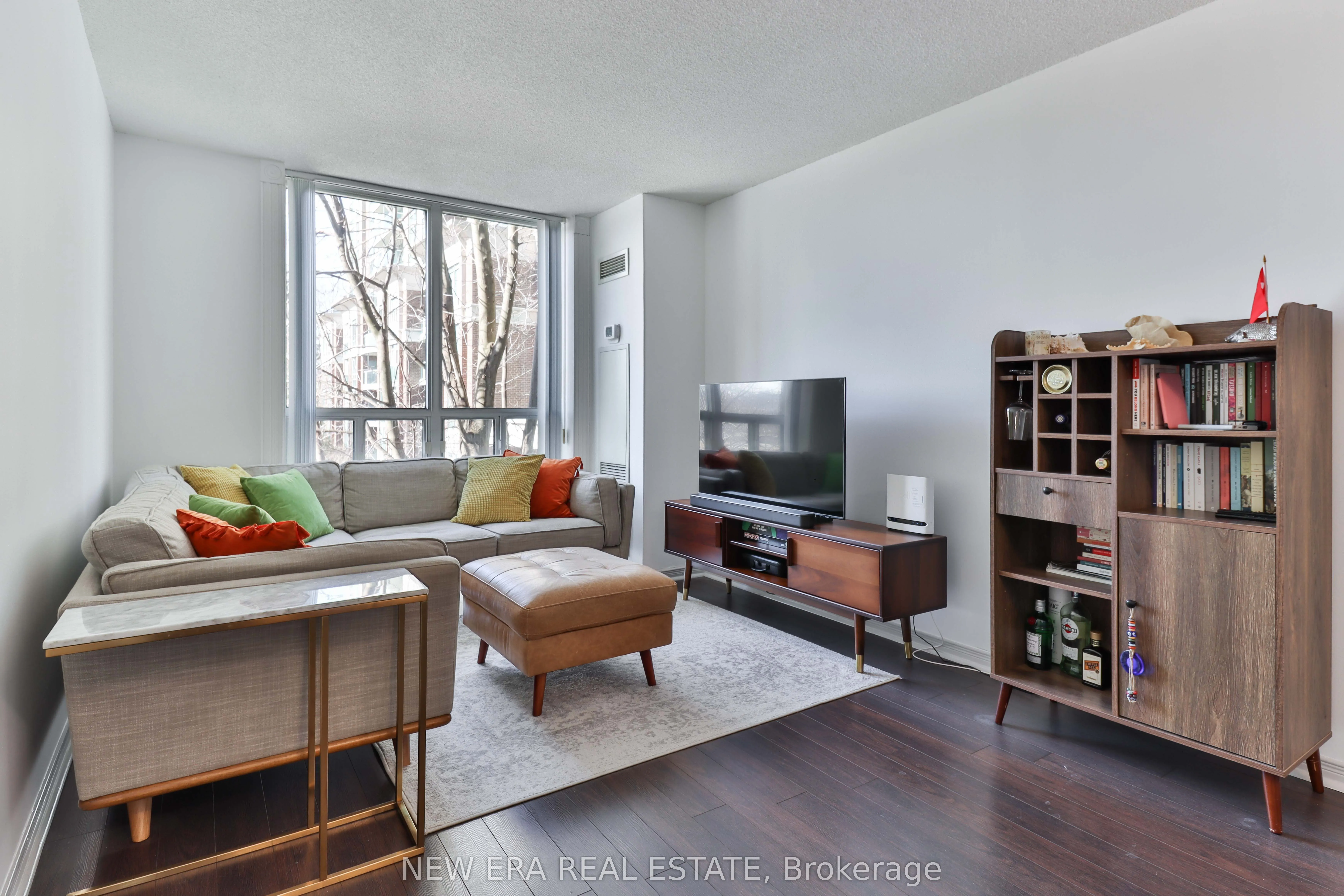 15 Michael Power Place, #203