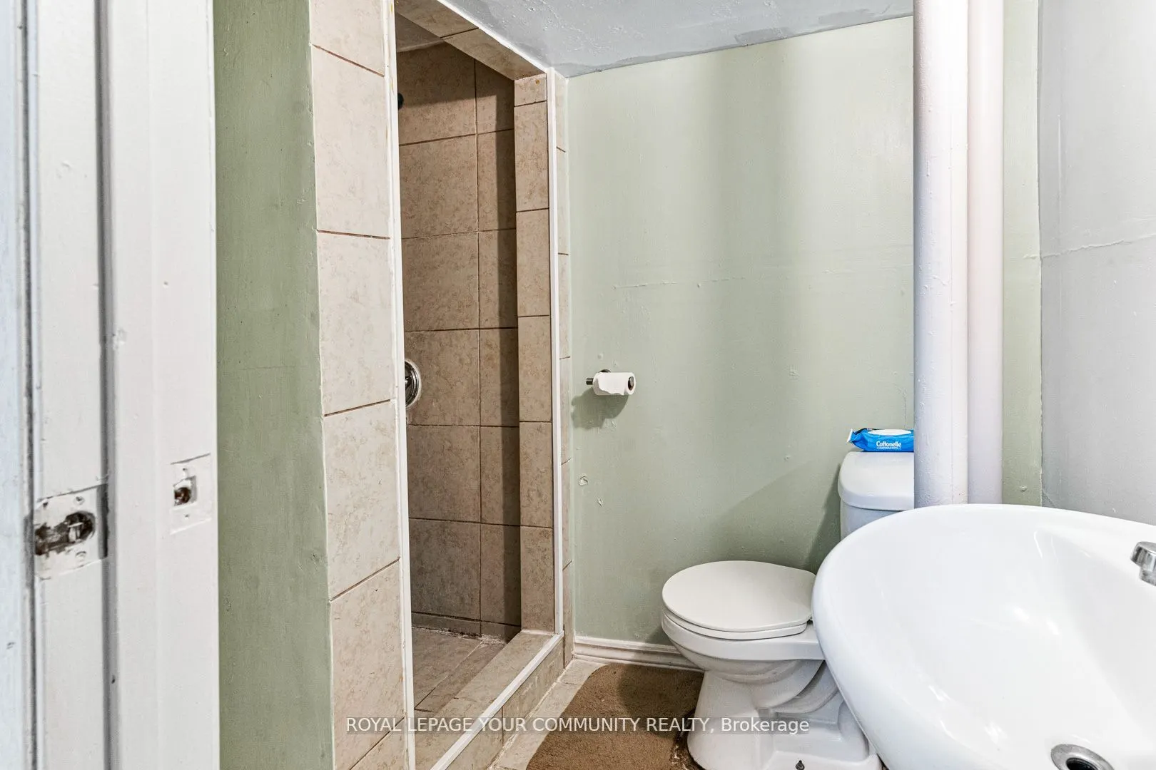 336 Fleetwood Crescent #43