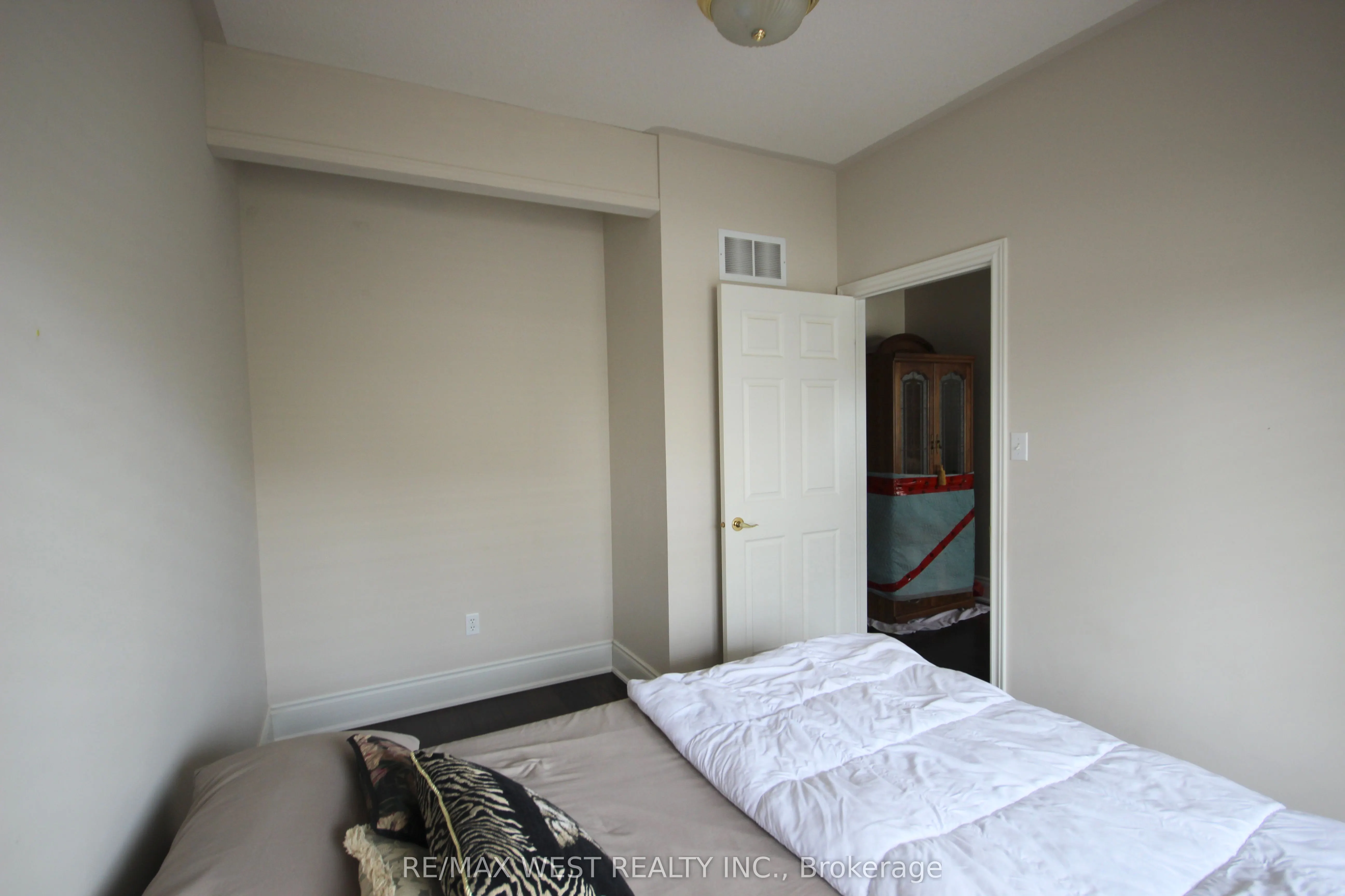 3 Larkdale Terrace, #2