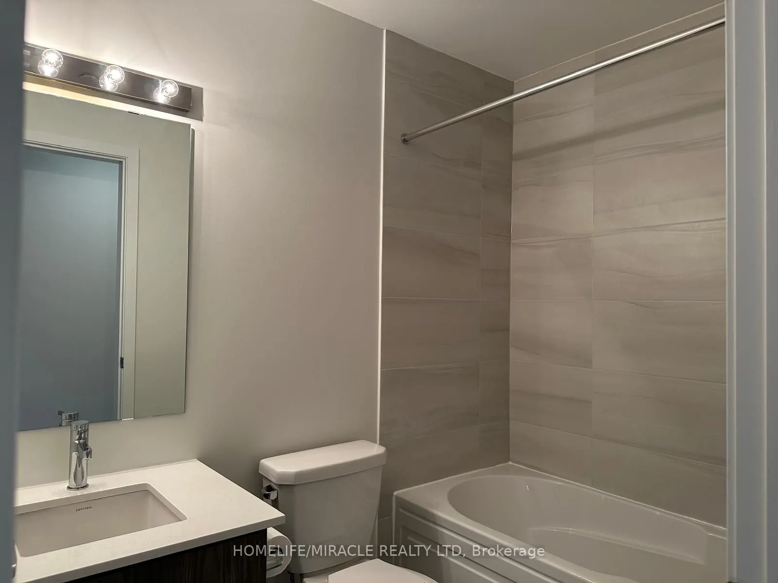 3556 Colonial Drive, #12