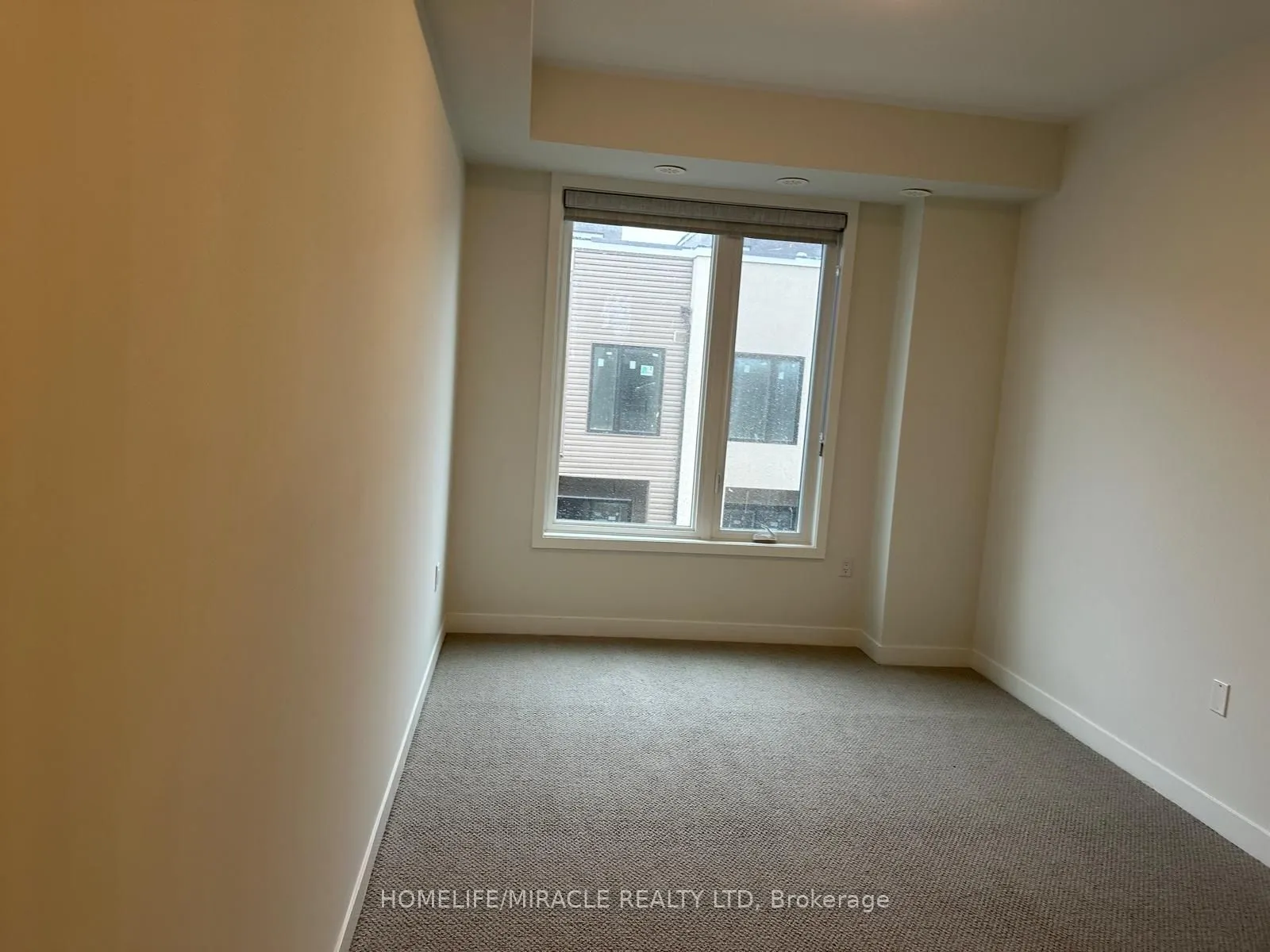 3556 Colonial Drive, #12