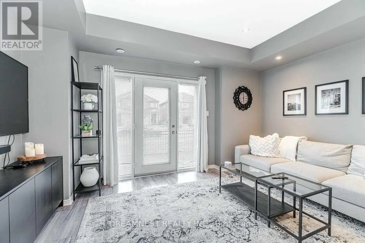 5005 Oscar Peterson Boulevard #5