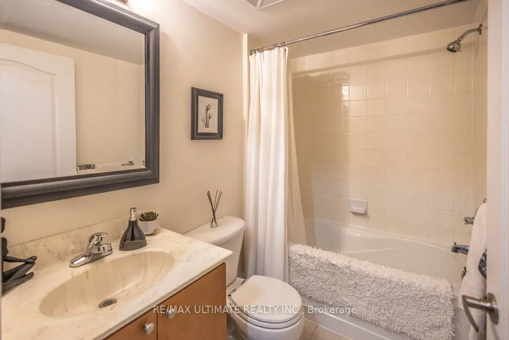 4 Dayspring Circle, #3301