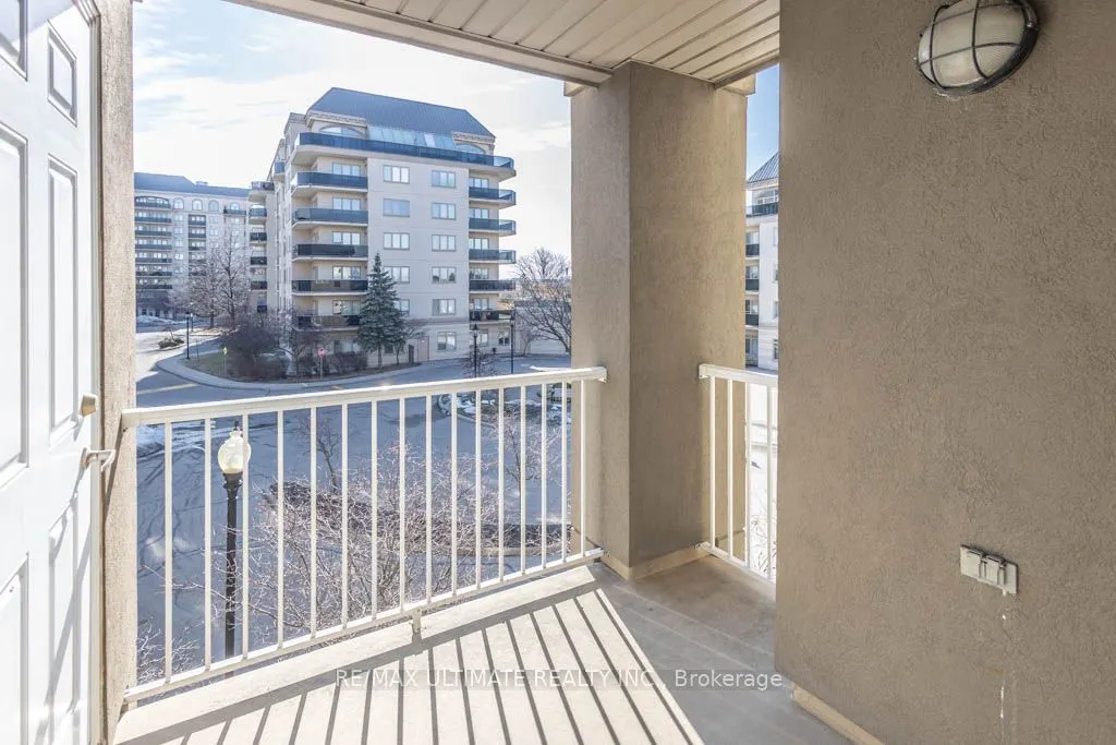 4 Dayspring Circle, #3301