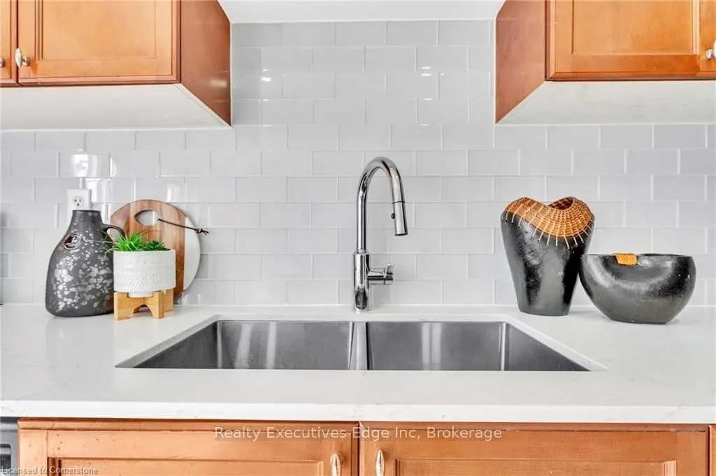 435 Hensall Circle, #176