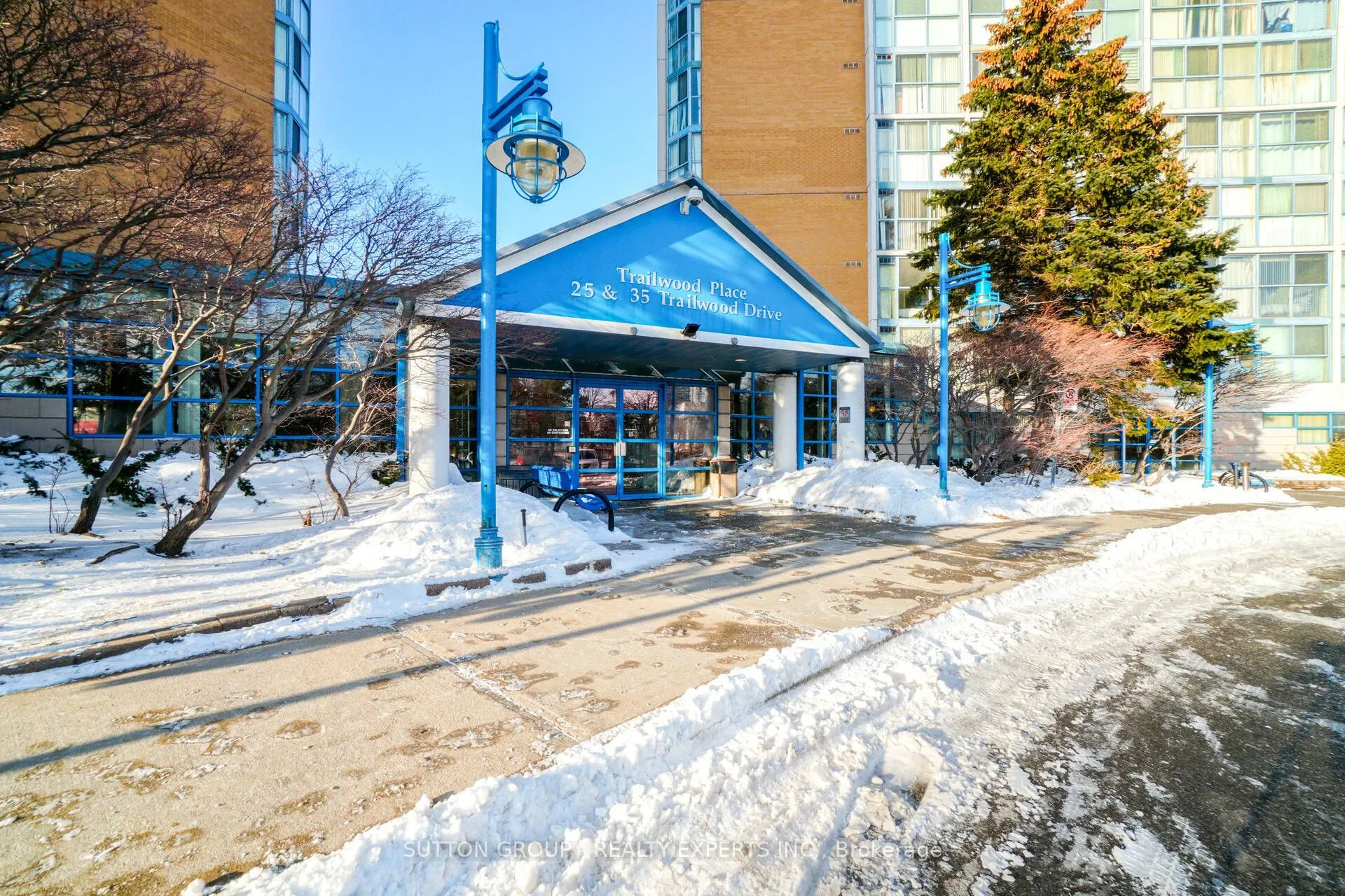 25 Trailwood Drive, #2002