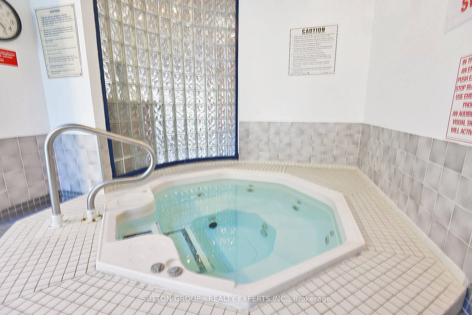 25 Trailwood Drive, #2002