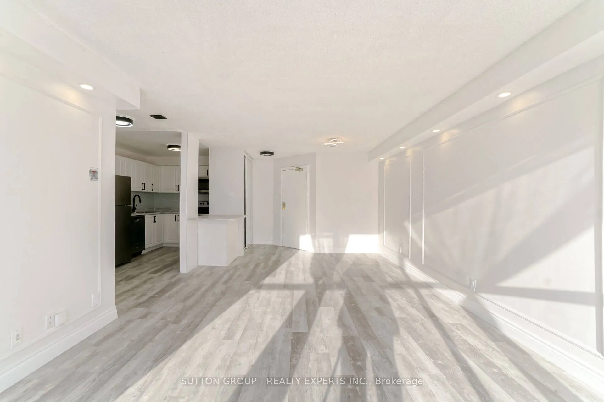 25 Trailwood Drive, #2002