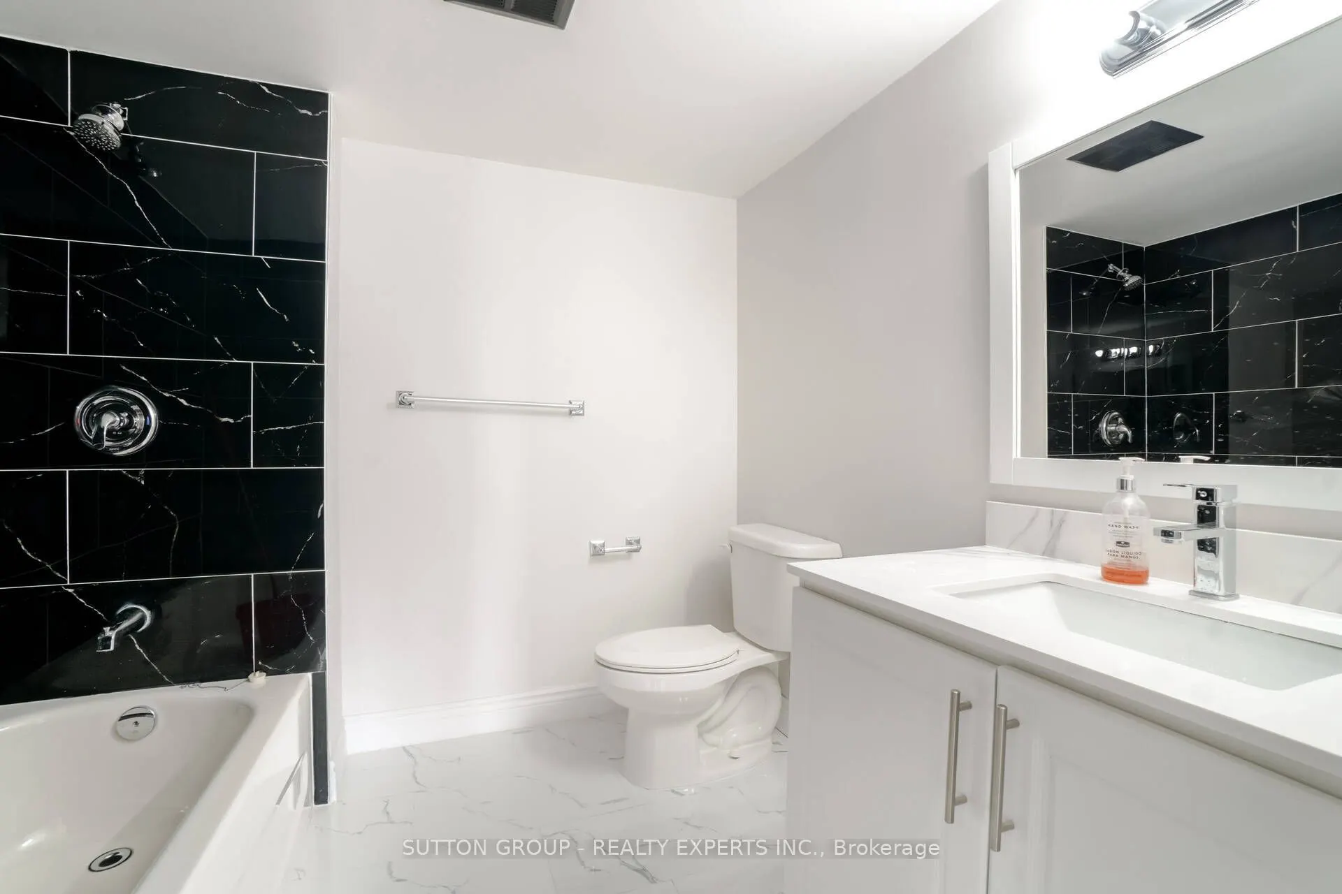 25 Trailwood Drive, #2002