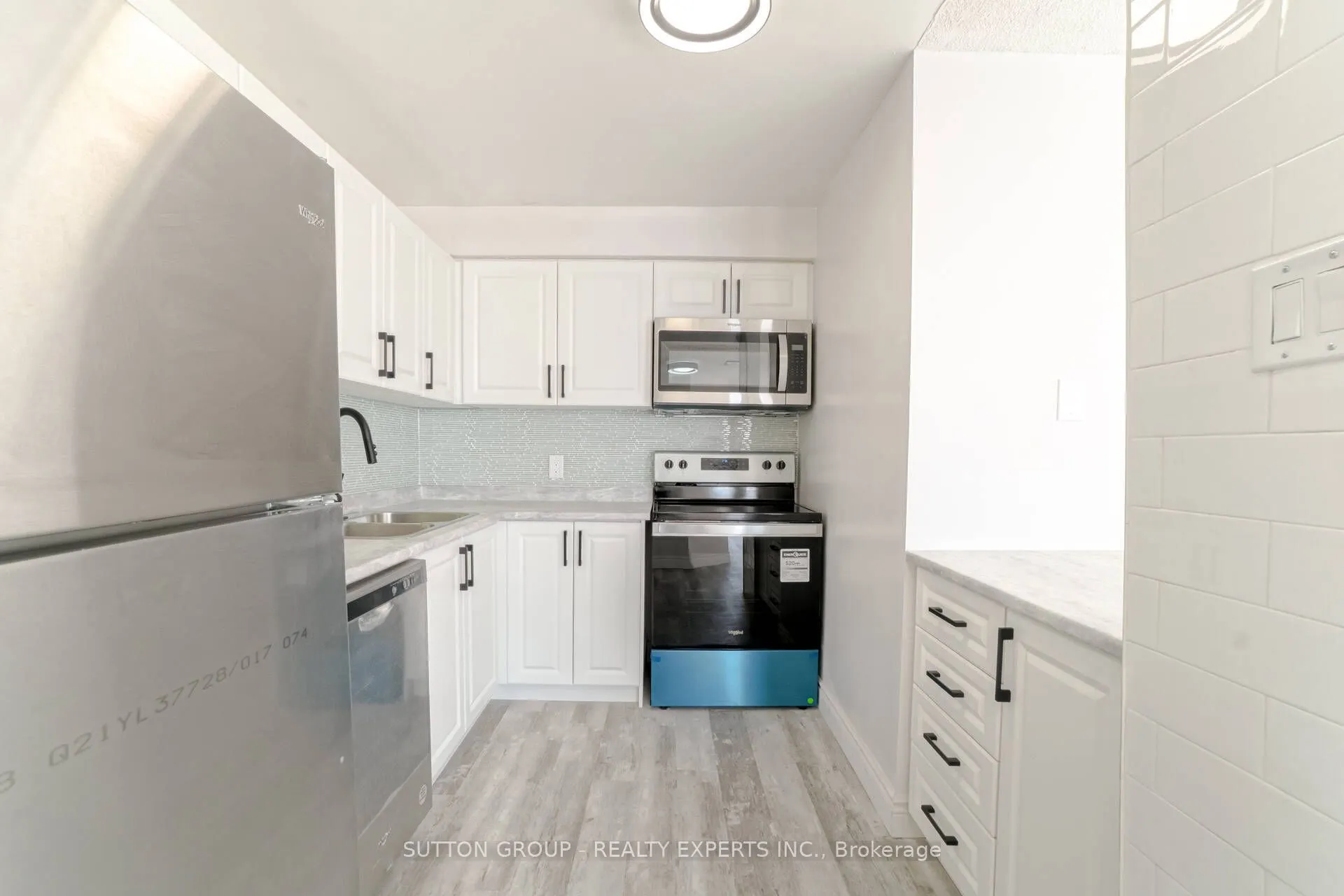 25 Trailwood Drive, #2002