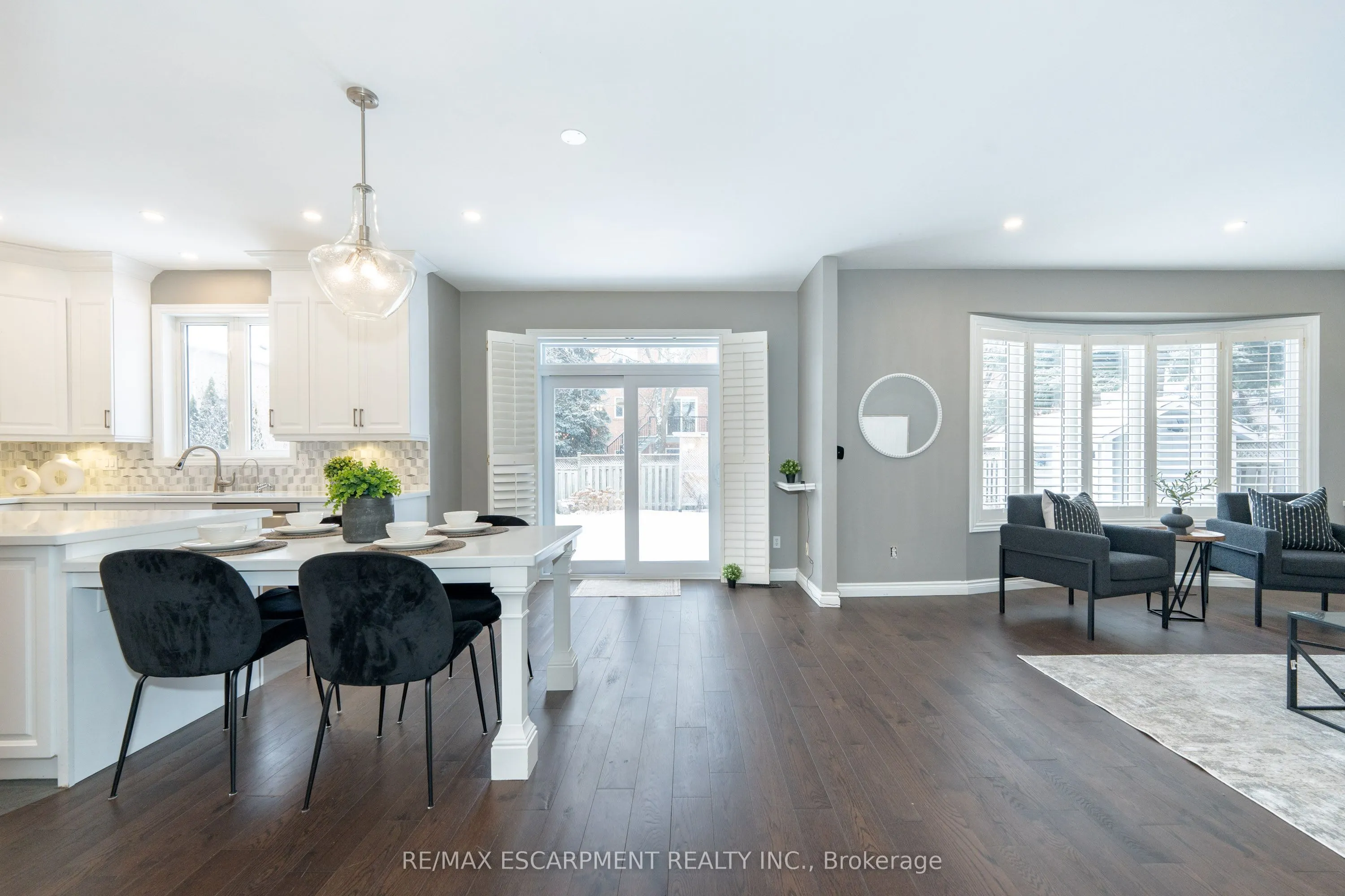 1185 Lindenrock Drive