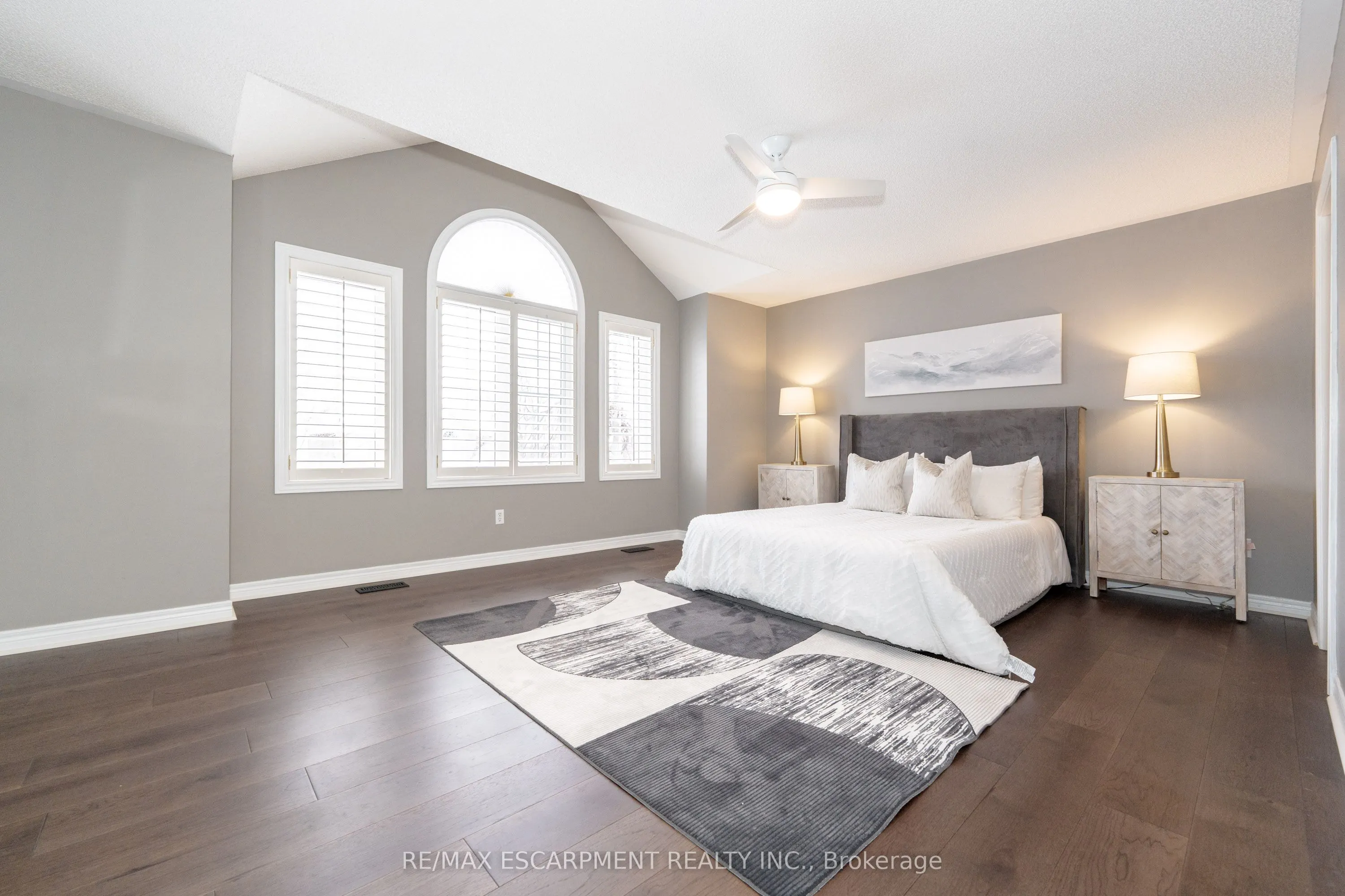 1185 Lindenrock Drive
