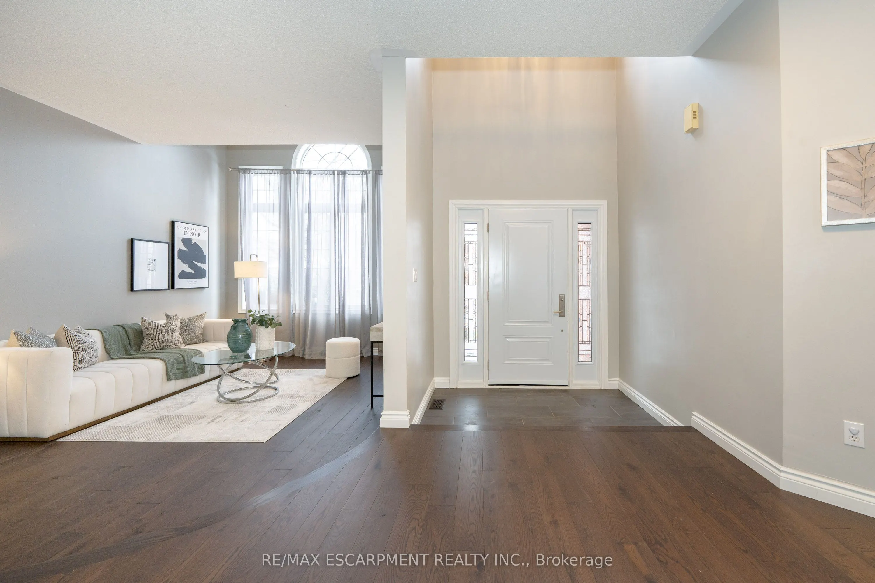 1185 Lindenrock Drive
