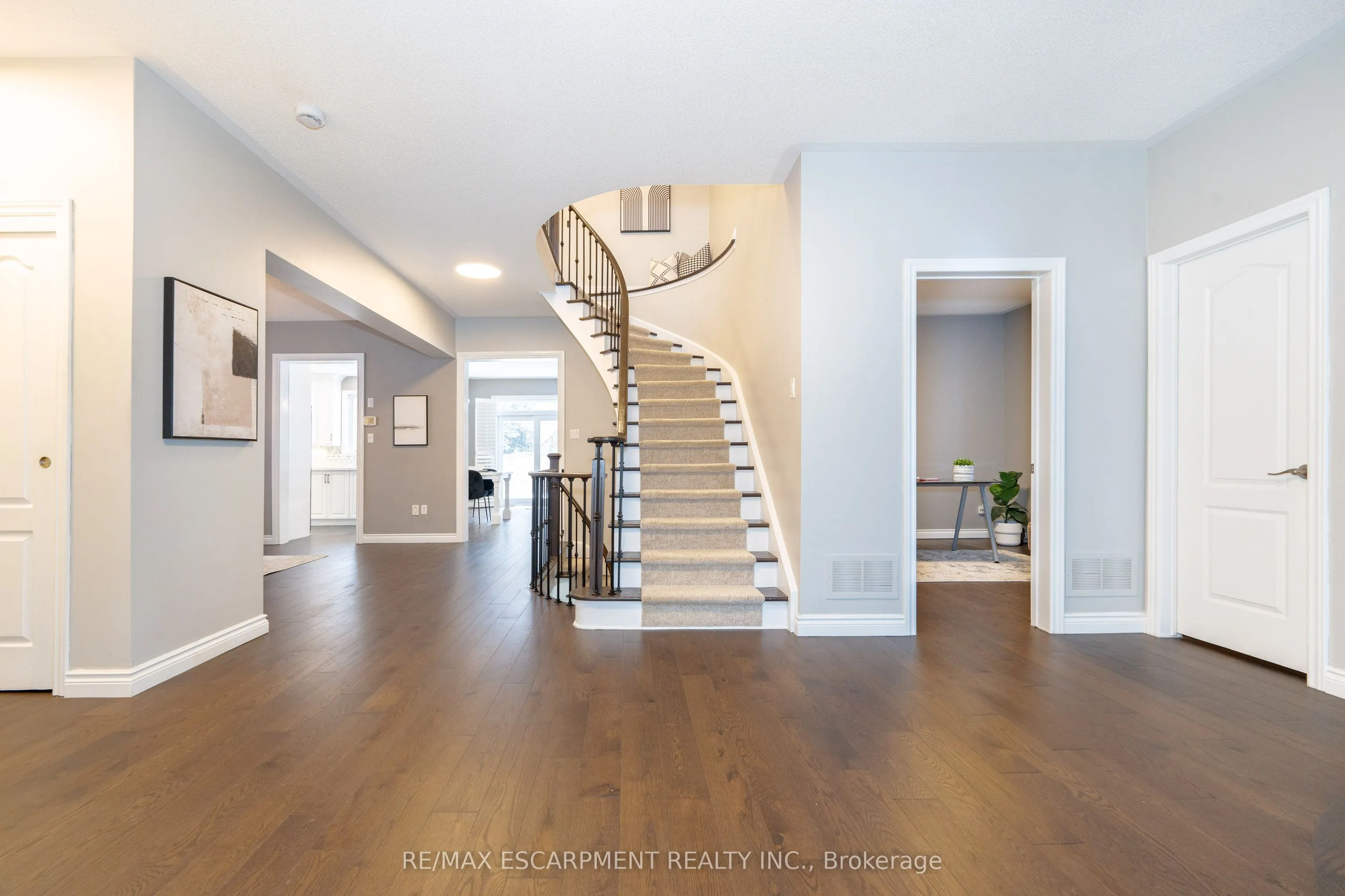 1185 Lindenrock Drive