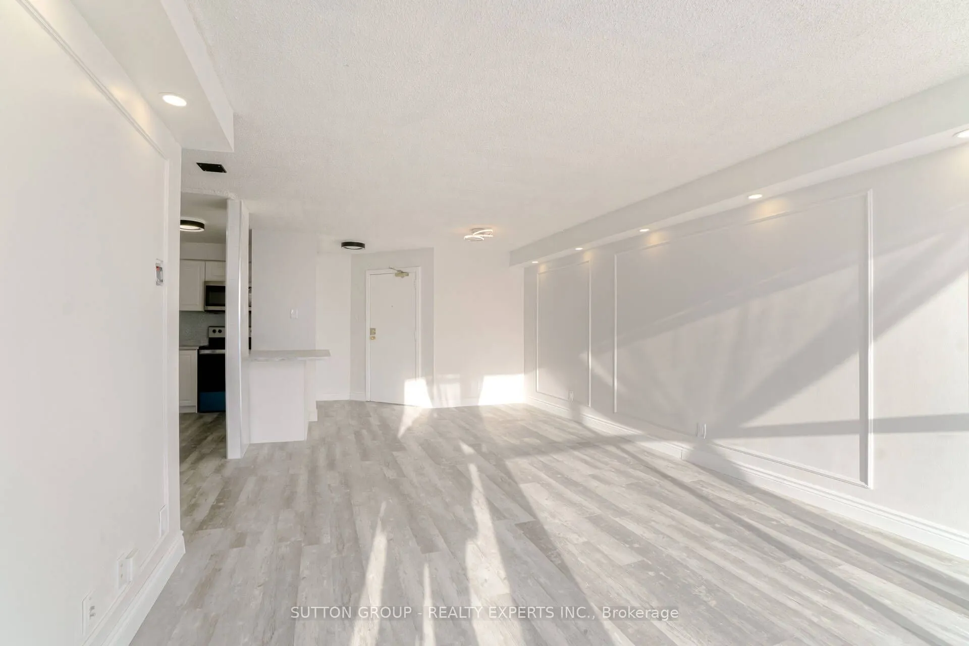 25 Trailwood Drive, #2002