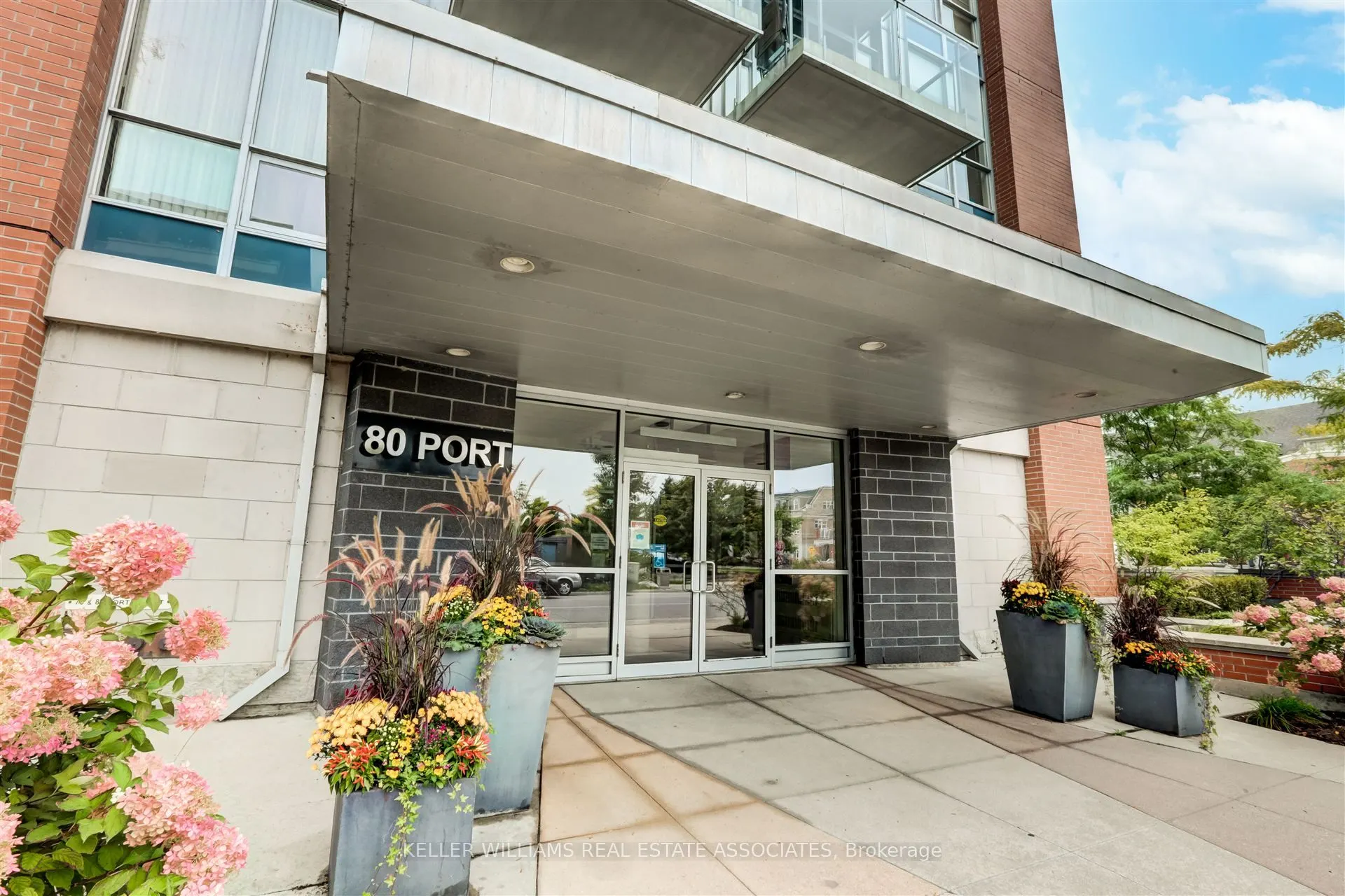 80 Port Street E, #504
