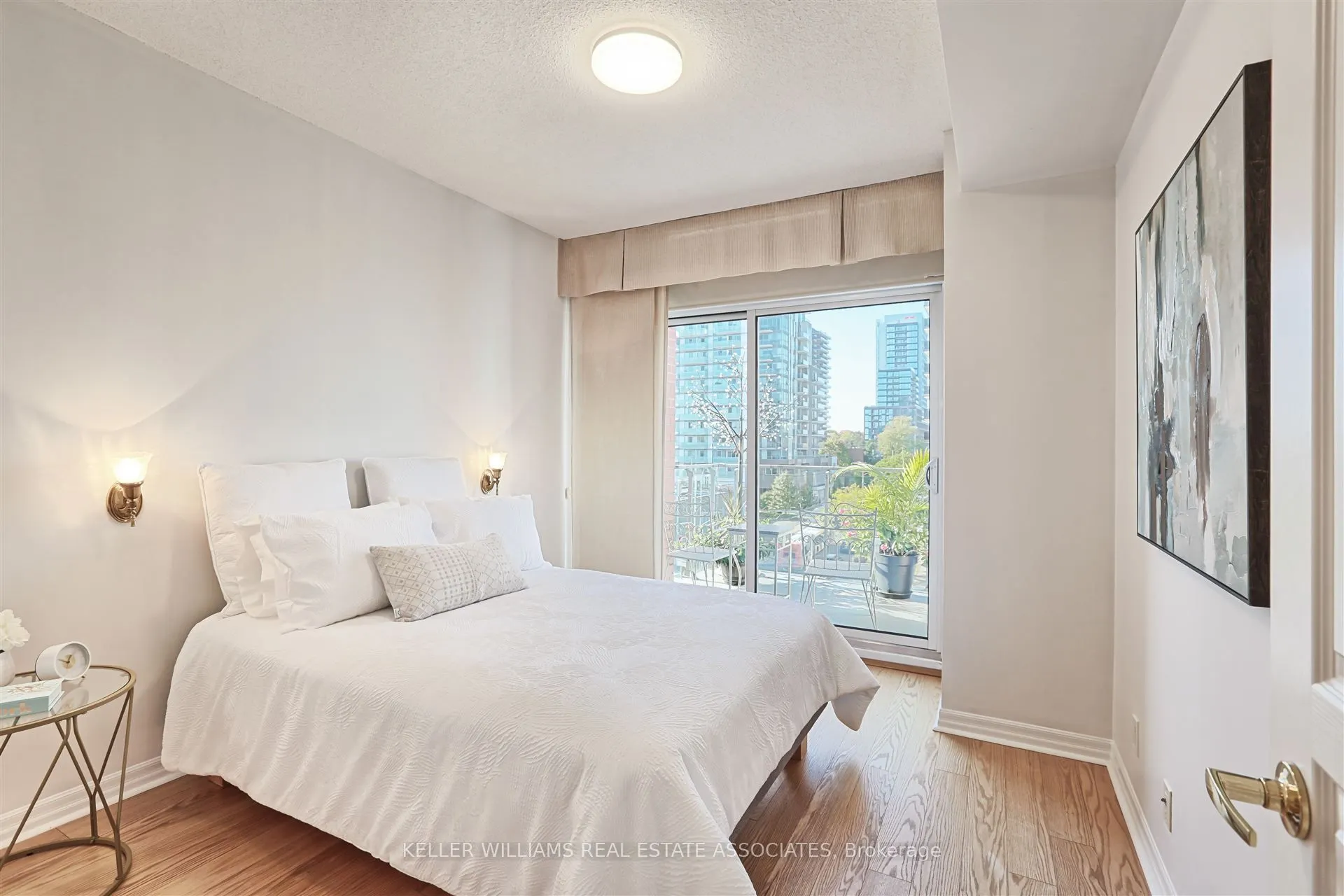 80 Port Street E, #504