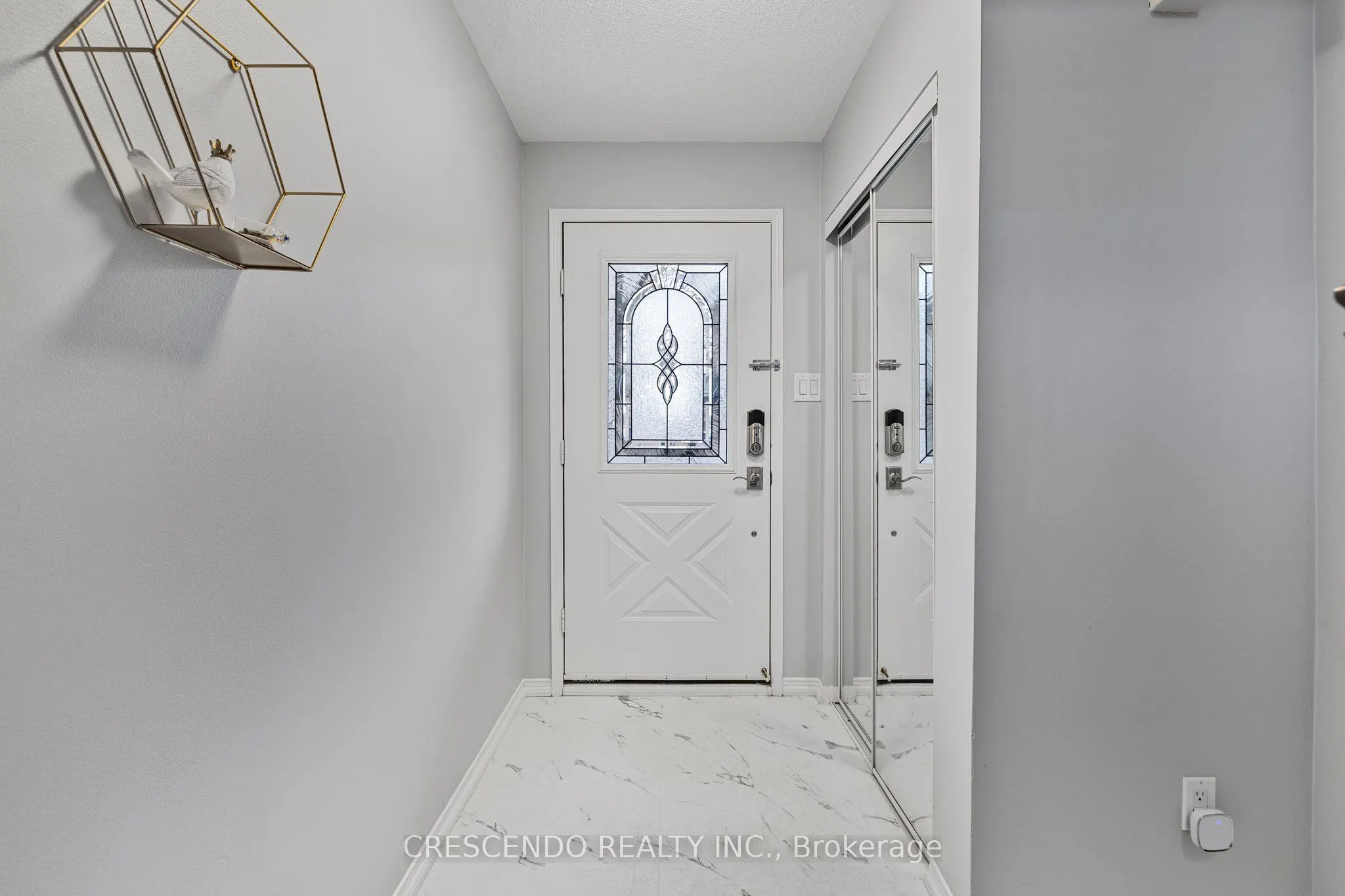 2945 Thomas Street, #95