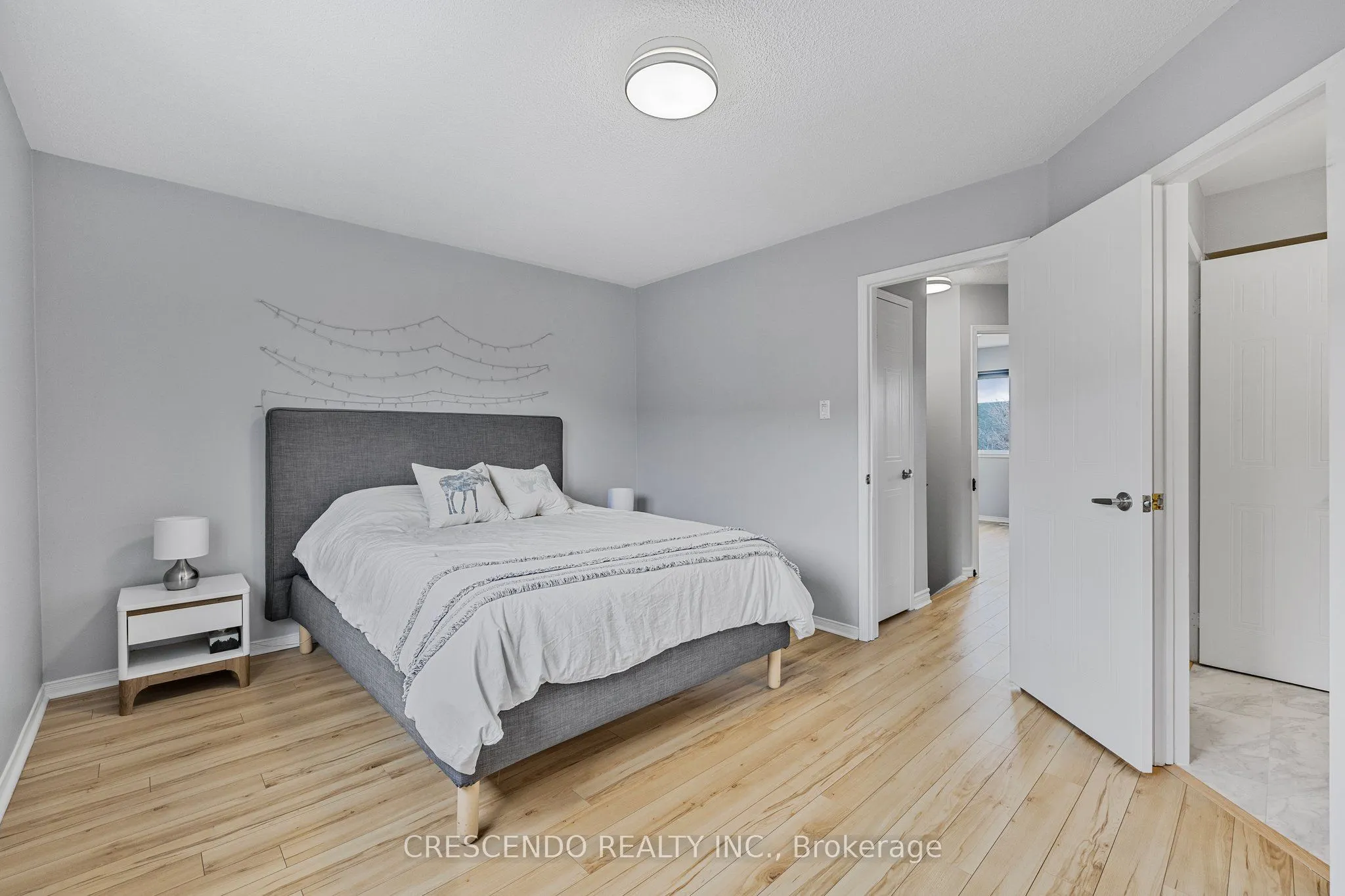 2945 Thomas Street, #95