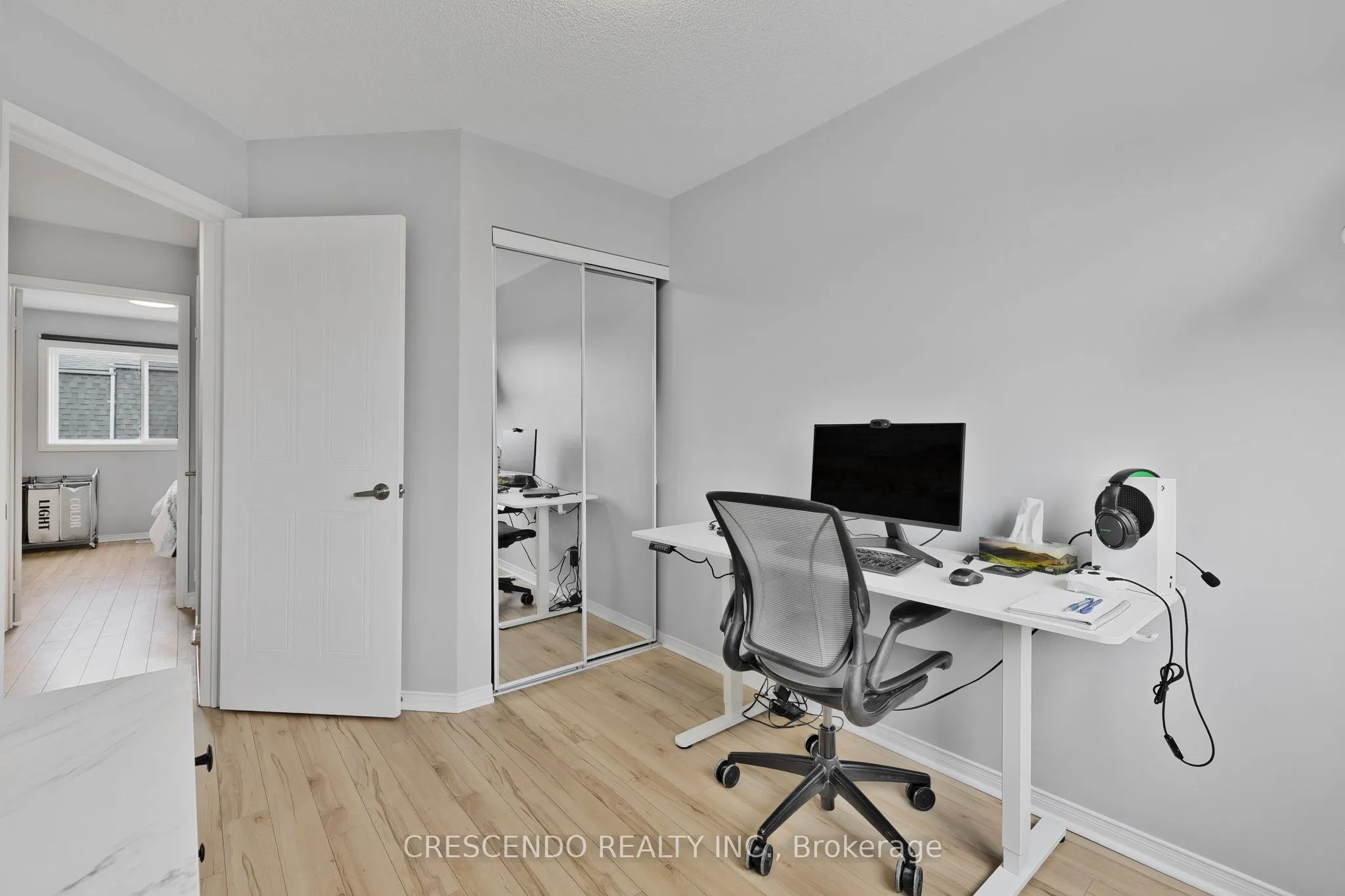 2945 Thomas Street, #95