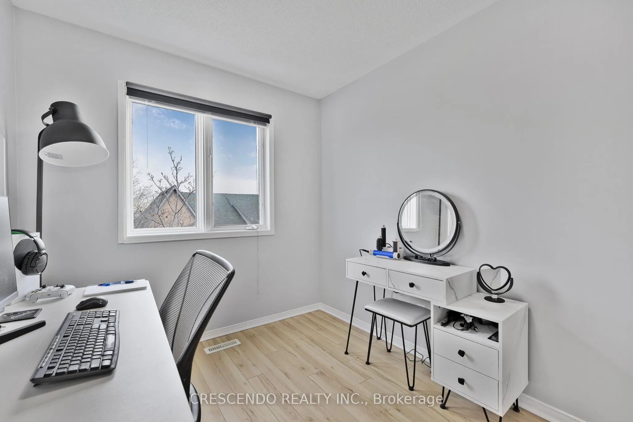 2945 Thomas Street, #95
