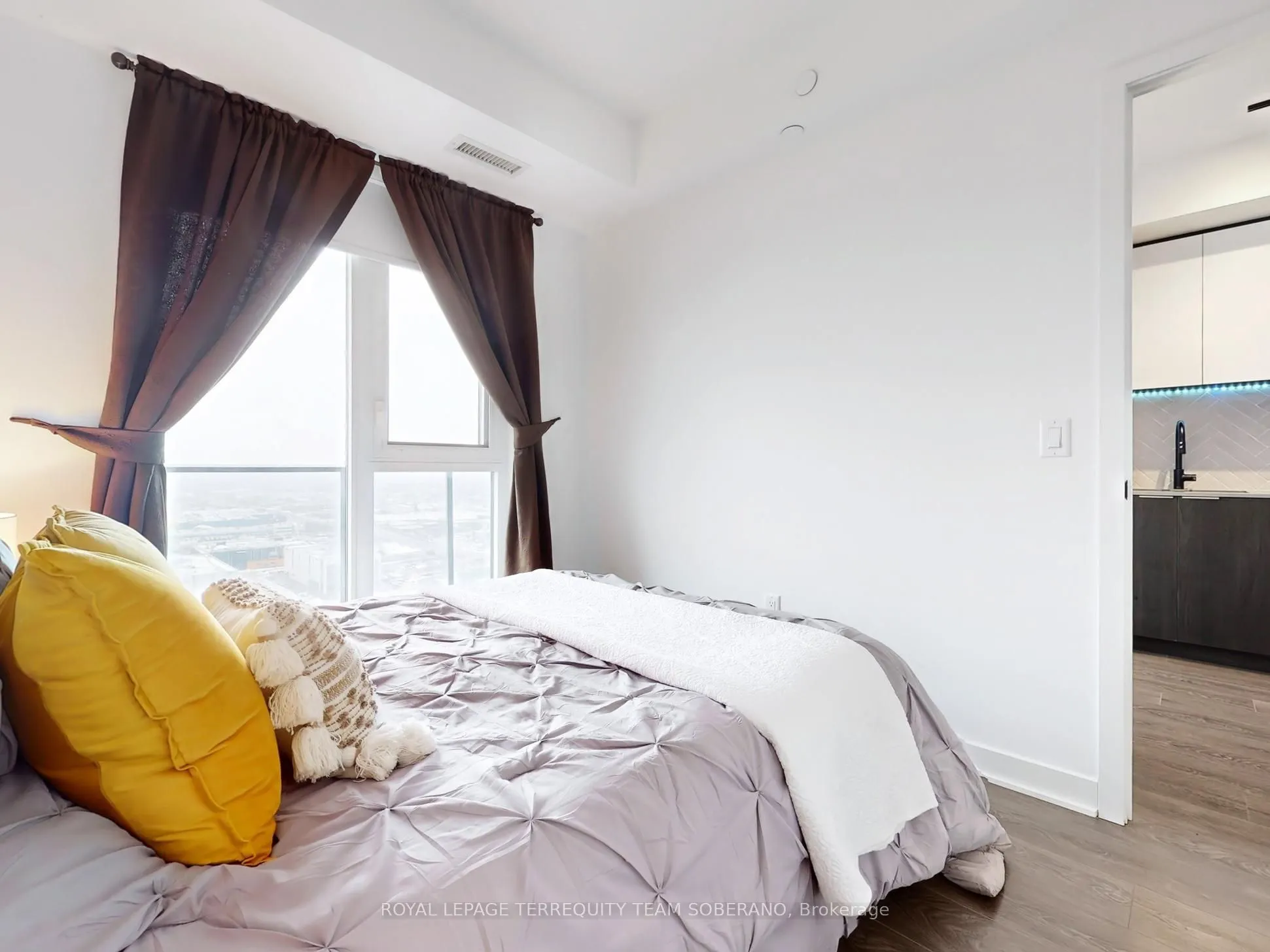 36 Zorra Street, #2801