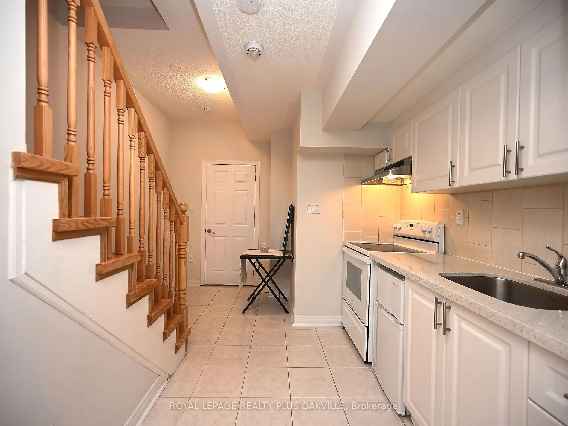 2280 Baronwood Drive, #90