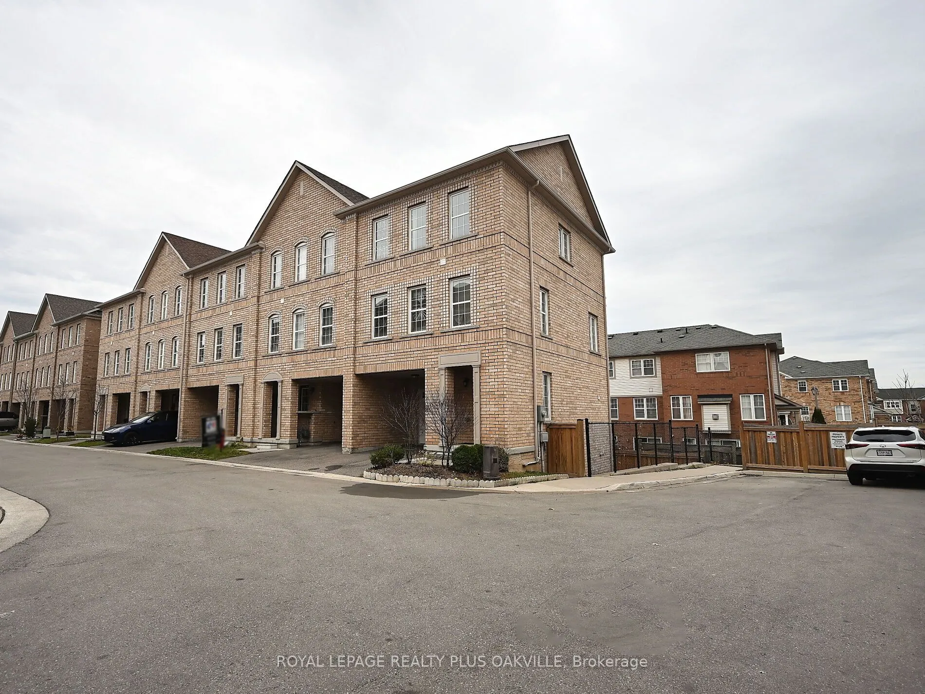 2280 Baronwood Drive, #90
